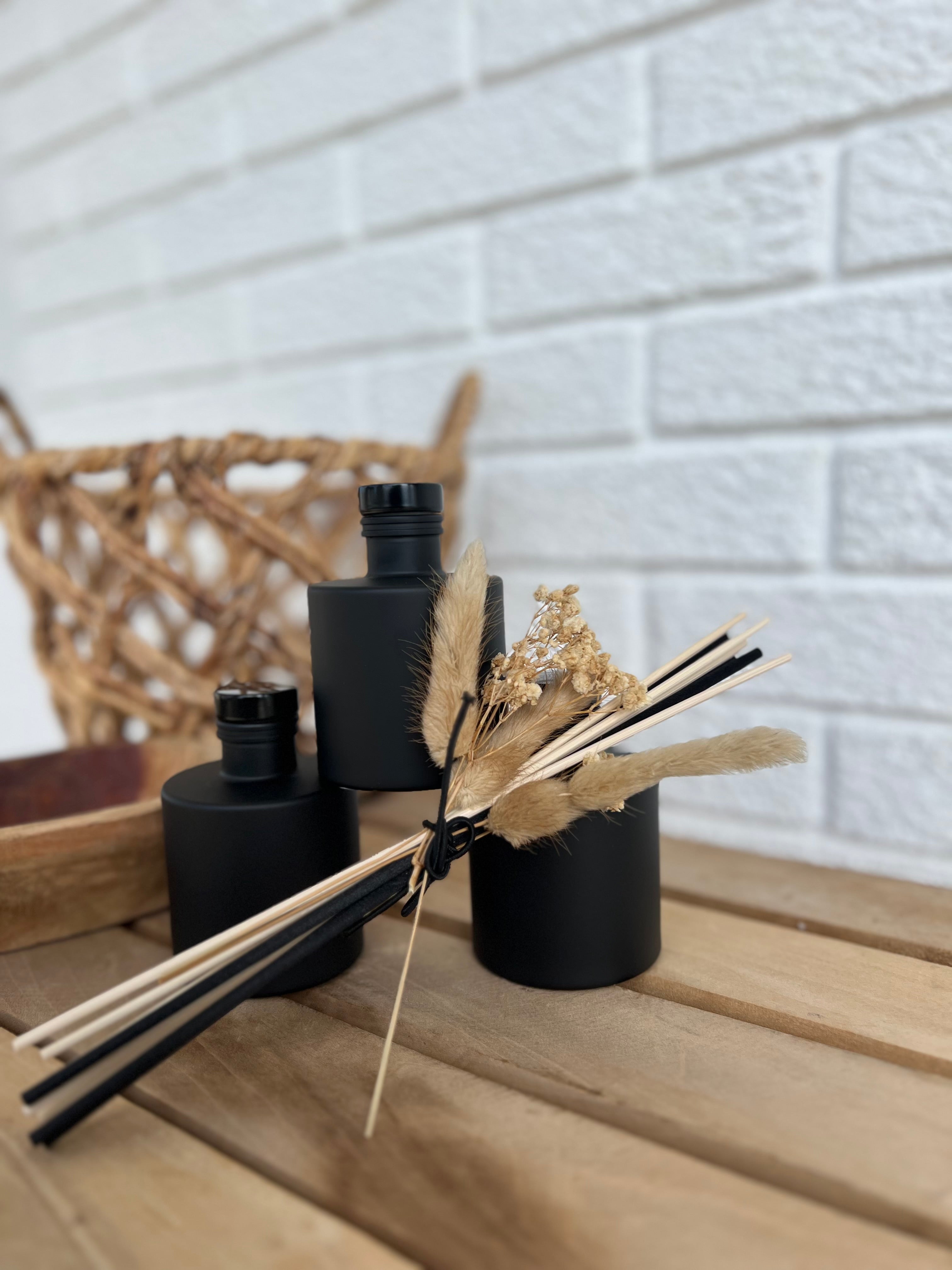 Simply Modern Reed Diffuser - Flannel - Lace and Grace Boutique