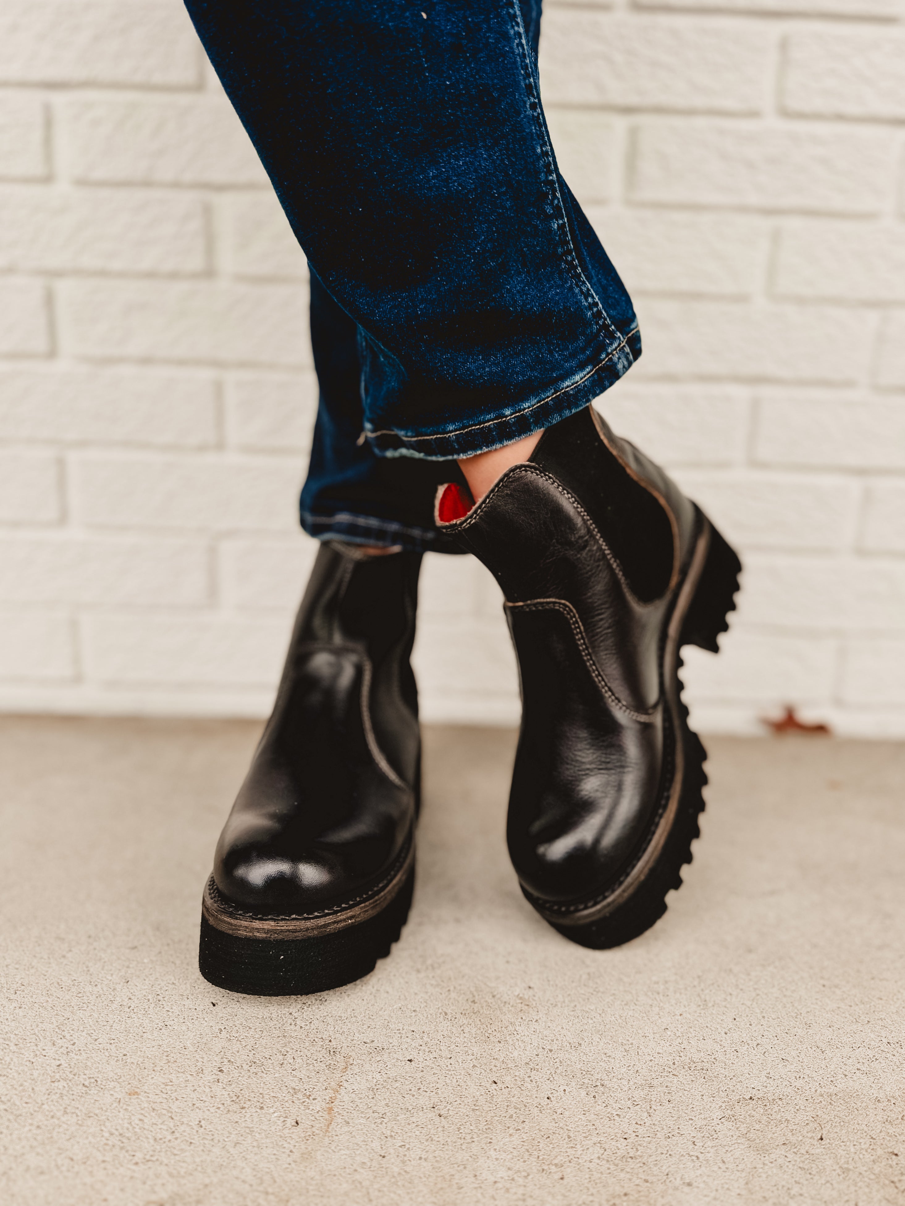 Bedstu Valda Hi Chelsea Boot - Black Rustic - Lace and Grace Boutique