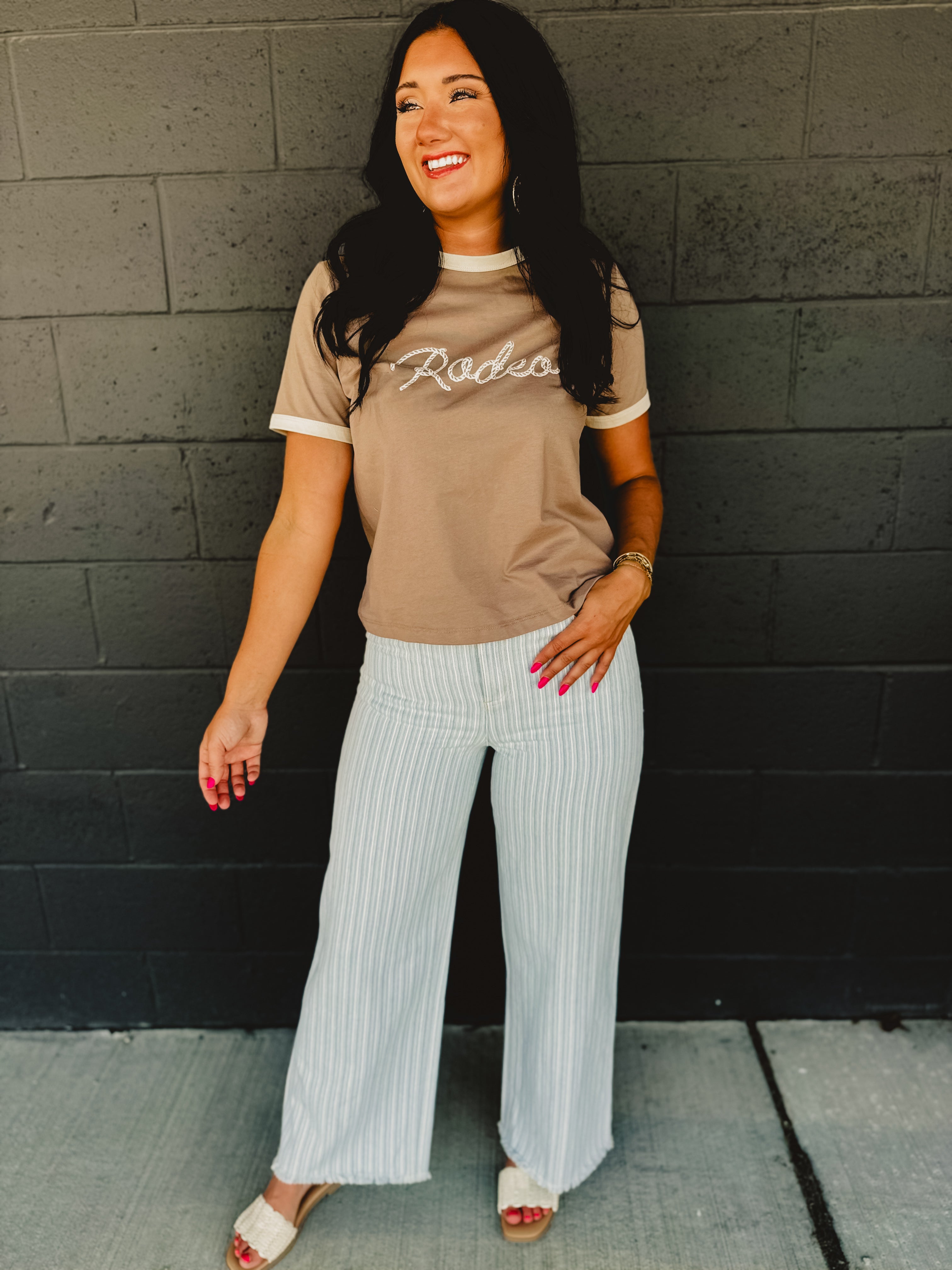 Rodeo Basic Knit Tee - Mocha/Ecru - Lace and Grace Boutique
