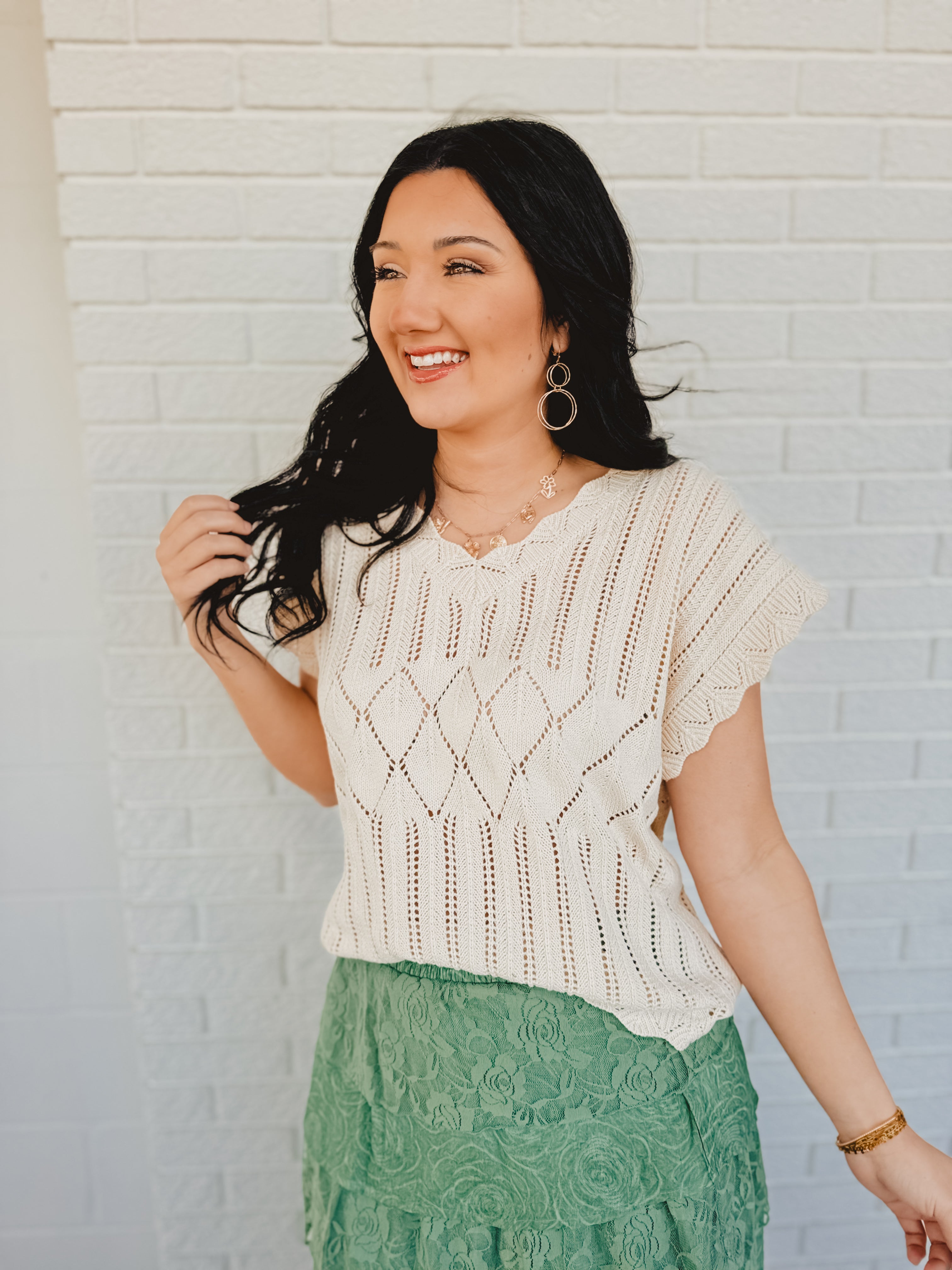 Scalloped Comfy V-Neck Oversized Sweater - Oatmeal - Lace and Grace Boutique