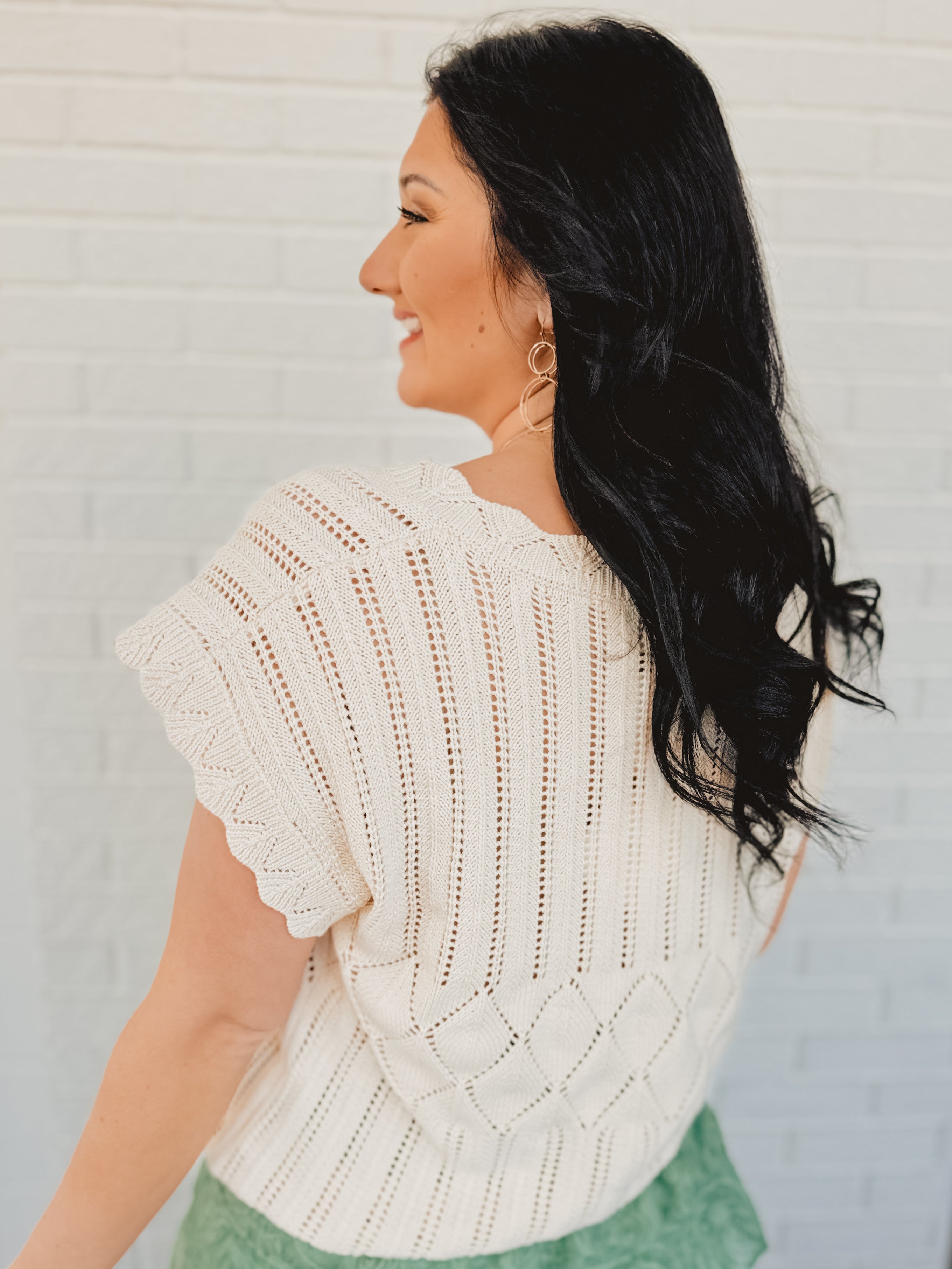 Scalloped Comfy V-Neck Oversized Sweater - Oatmeal - Lace and Grace Boutique
