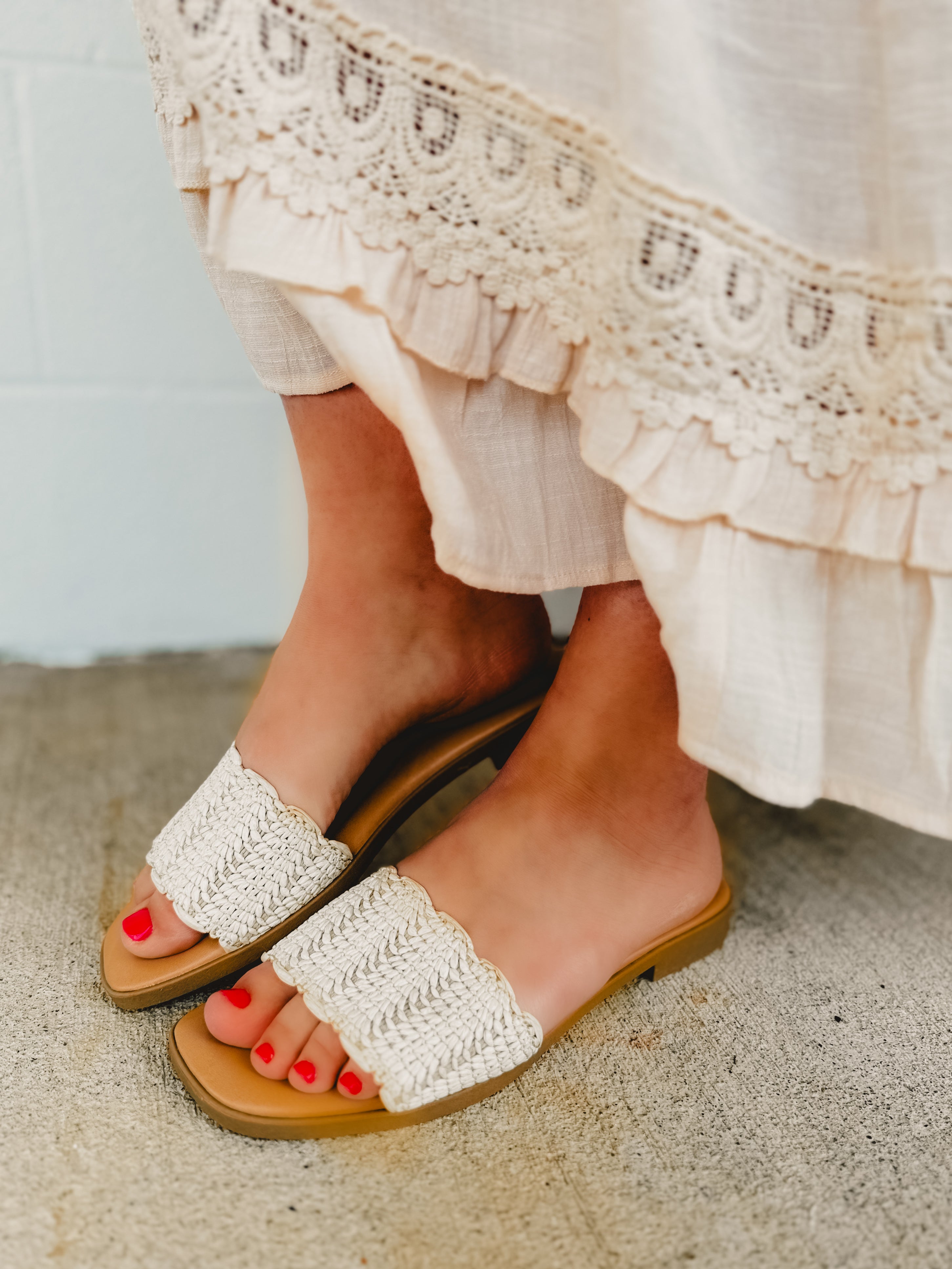Scallop Design Raffia Sandal - Bone - Lace and Grace Boutique