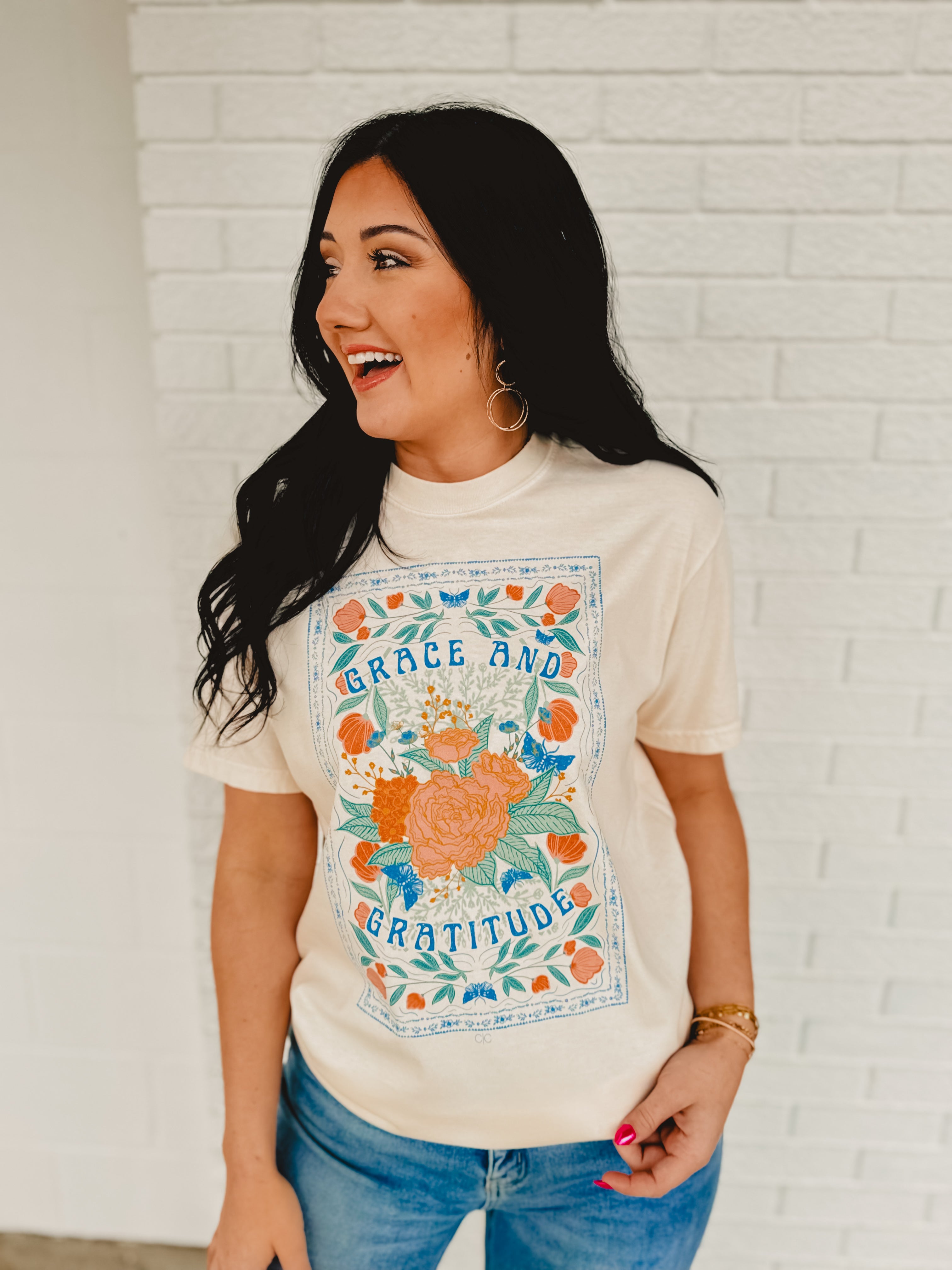 Grace and Gratitude Floral Graphic Tee - Cream - Lace and Grace Boutique