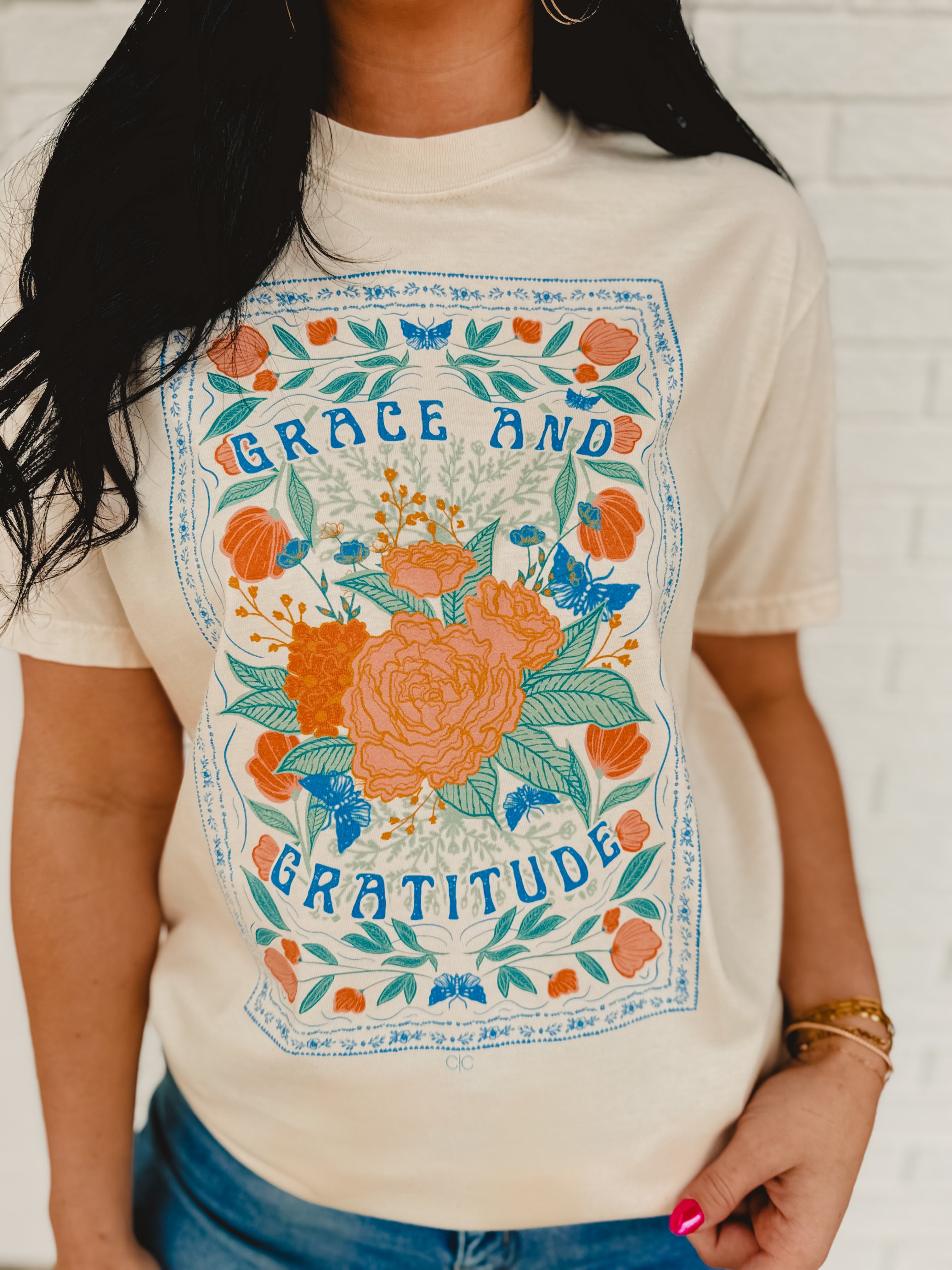 Grace and Gratitude Floral Graphic Tee - Cream - Lace and Grace Boutique