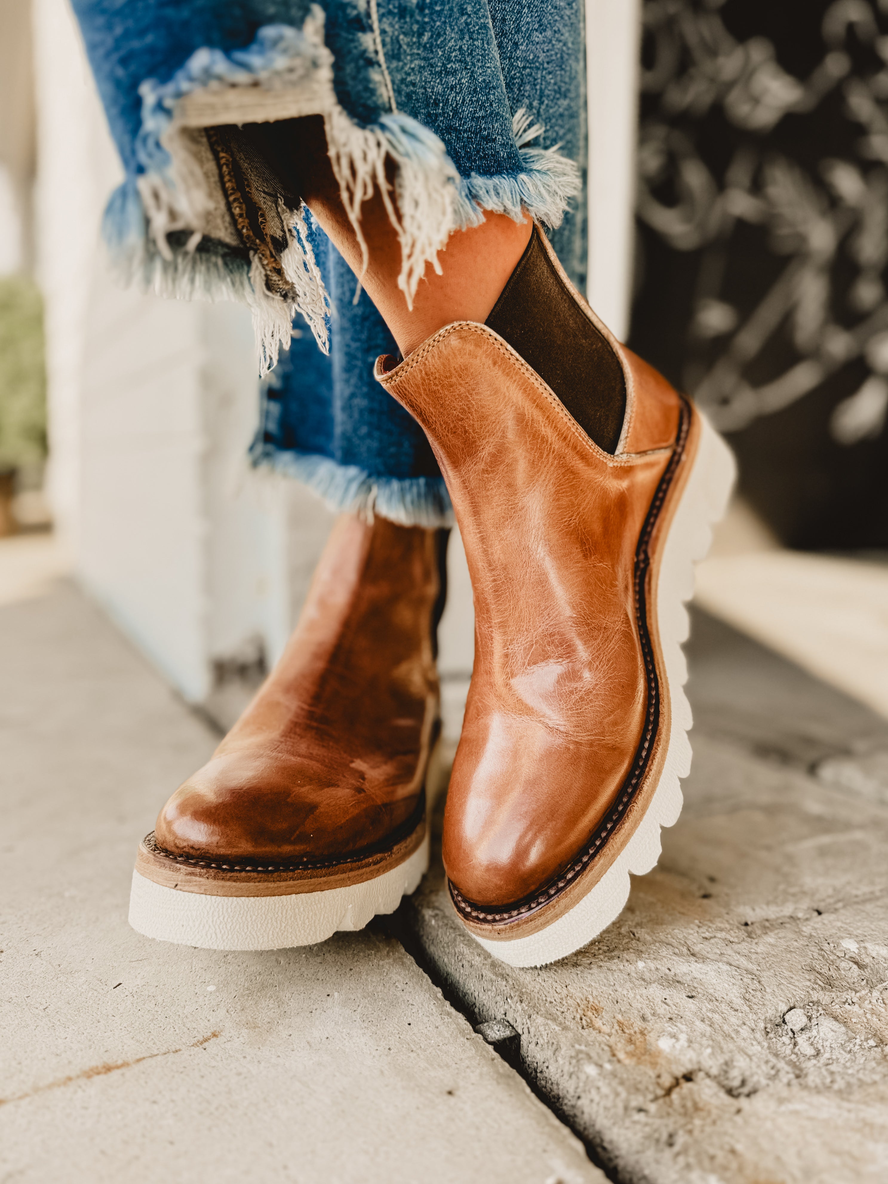 Bedstu Novel II Chelsea Boot - Tan Rustic Nectar Lux - Lace and Grace Boutique