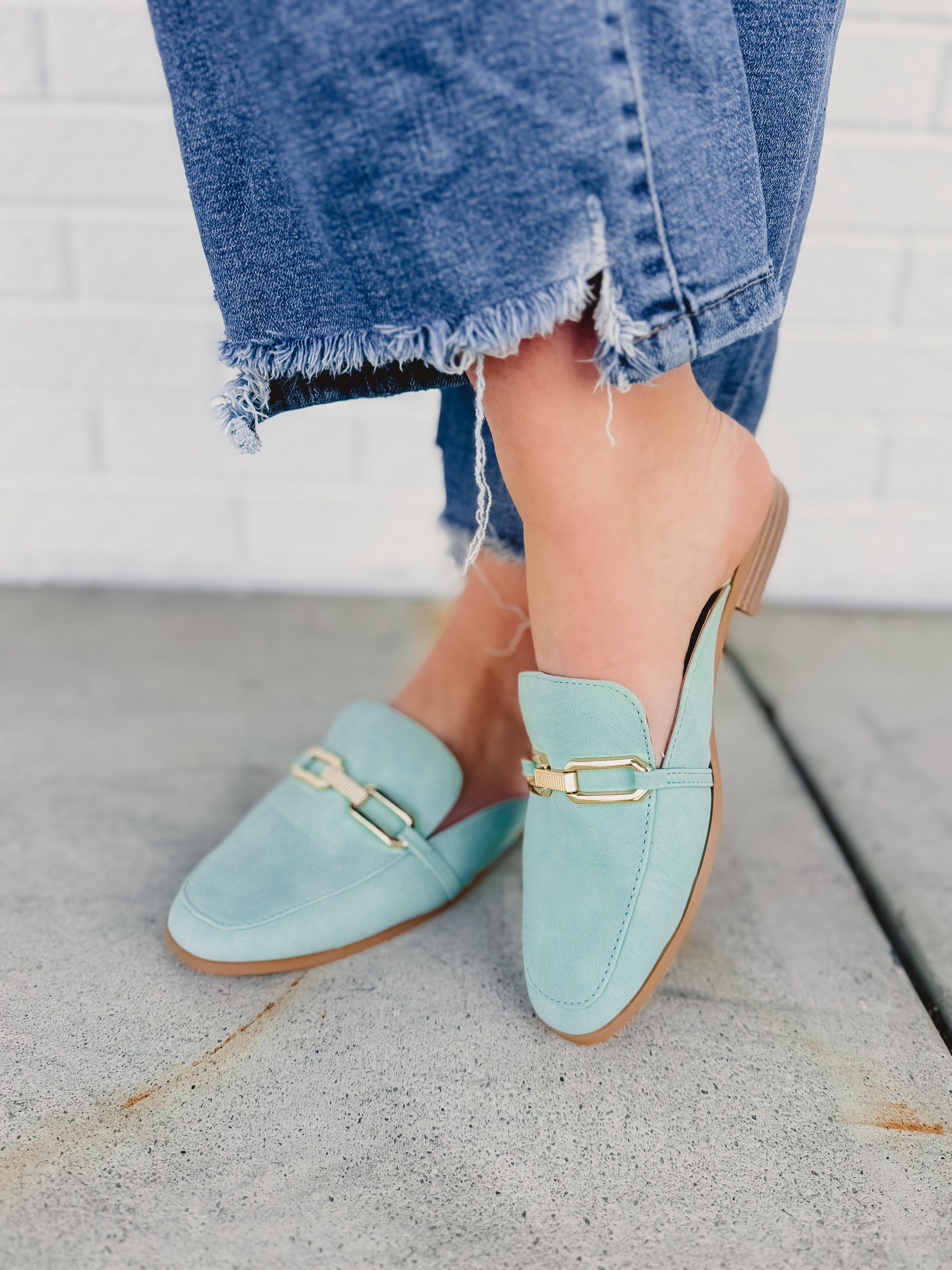Eleanor Gold Link Mules - Mint - Lace and Grace Boutique