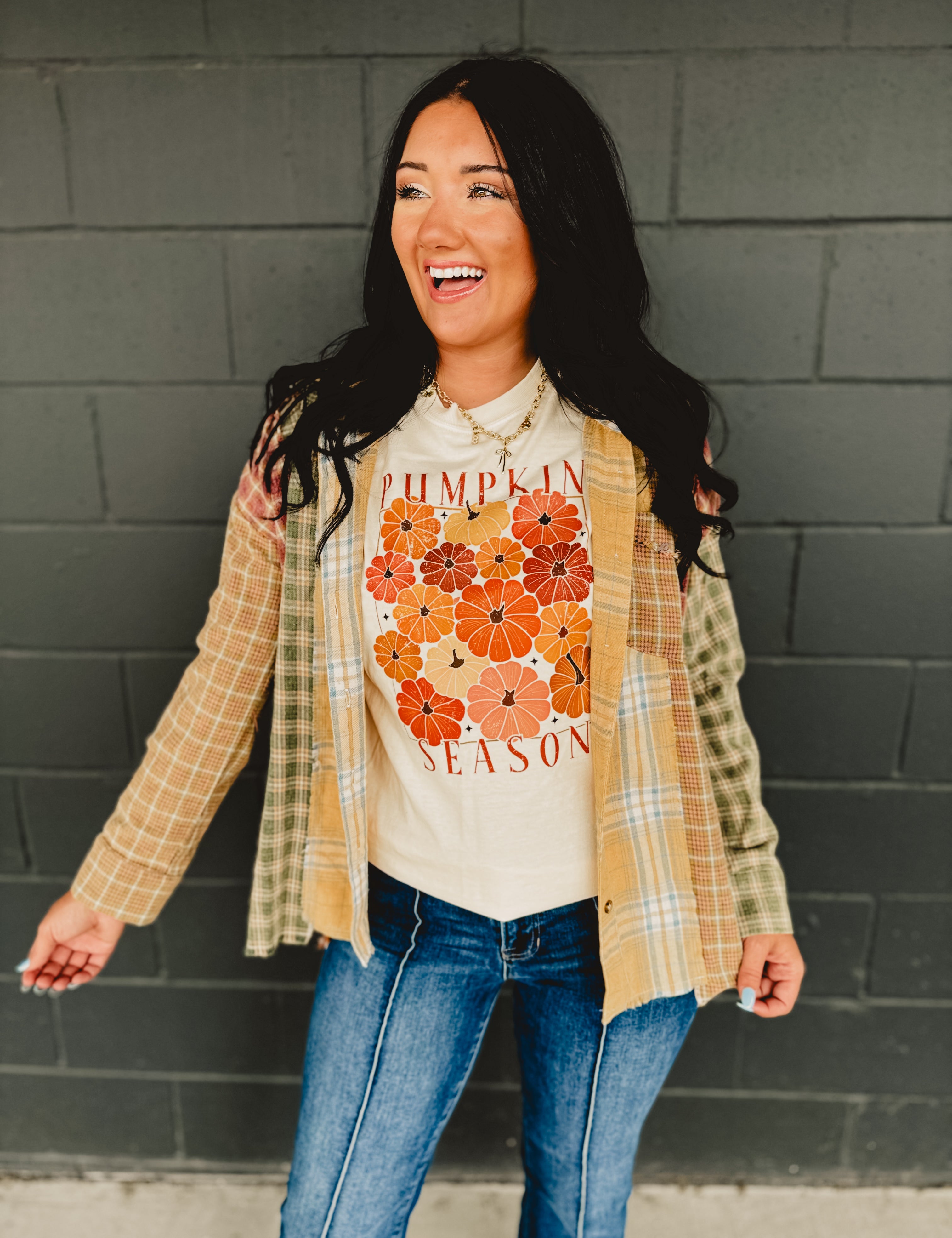 Pumpkin Season Graphic Tee - Ivory - Lace and Grace Boutique