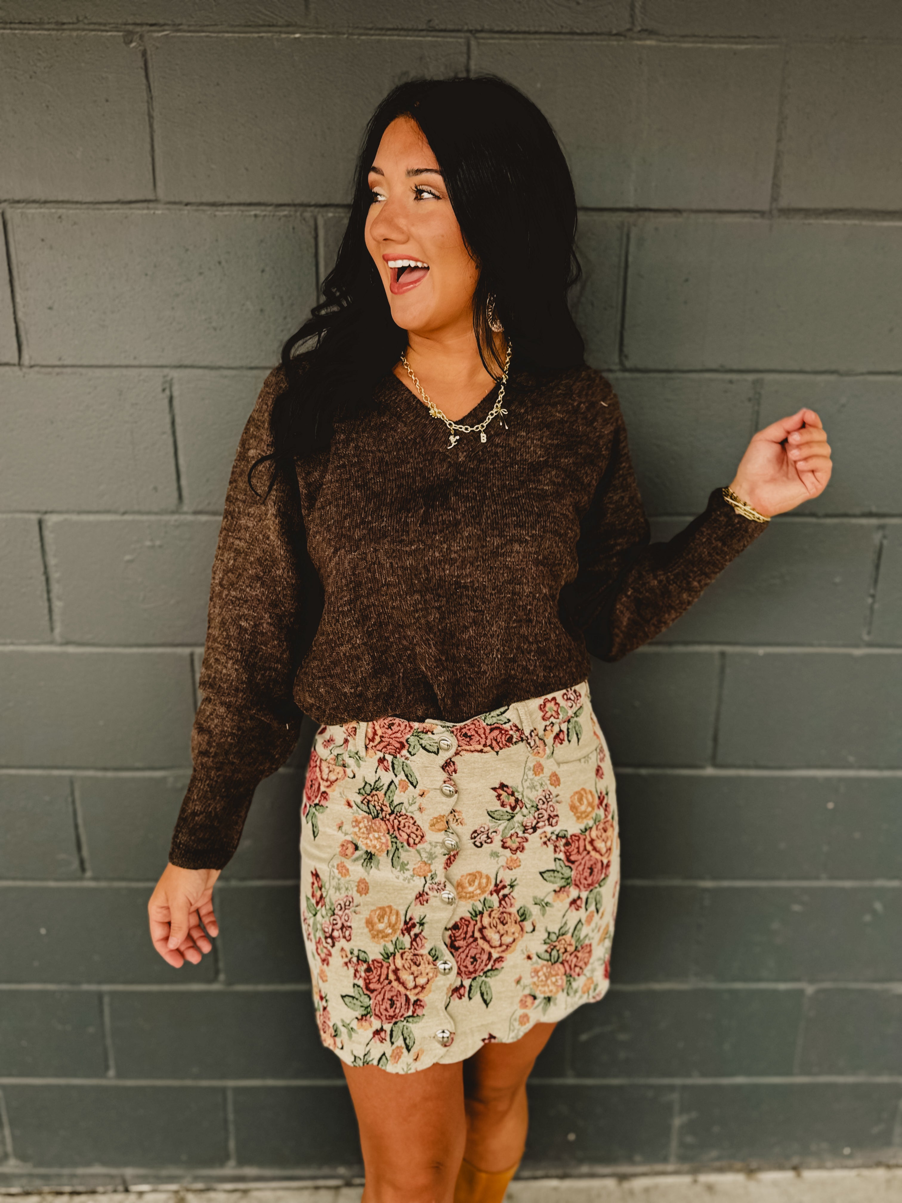 Long Sleeve V-Neck Pullover Sweater - Brown - Lace and Grace Boutique