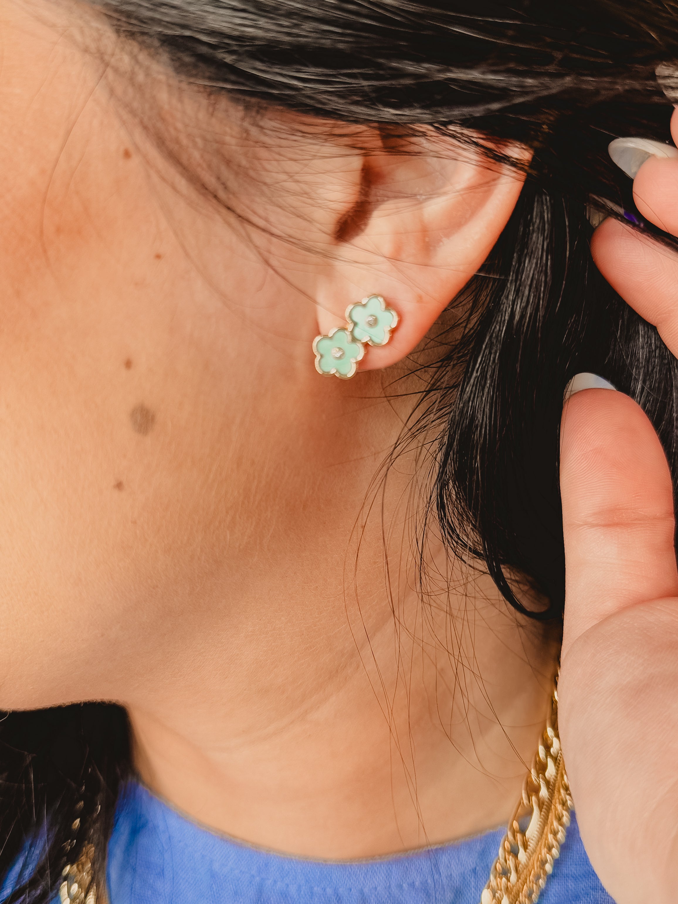 Pearlescent Flower Earrings - Mint - Lace and Grace Boutique
