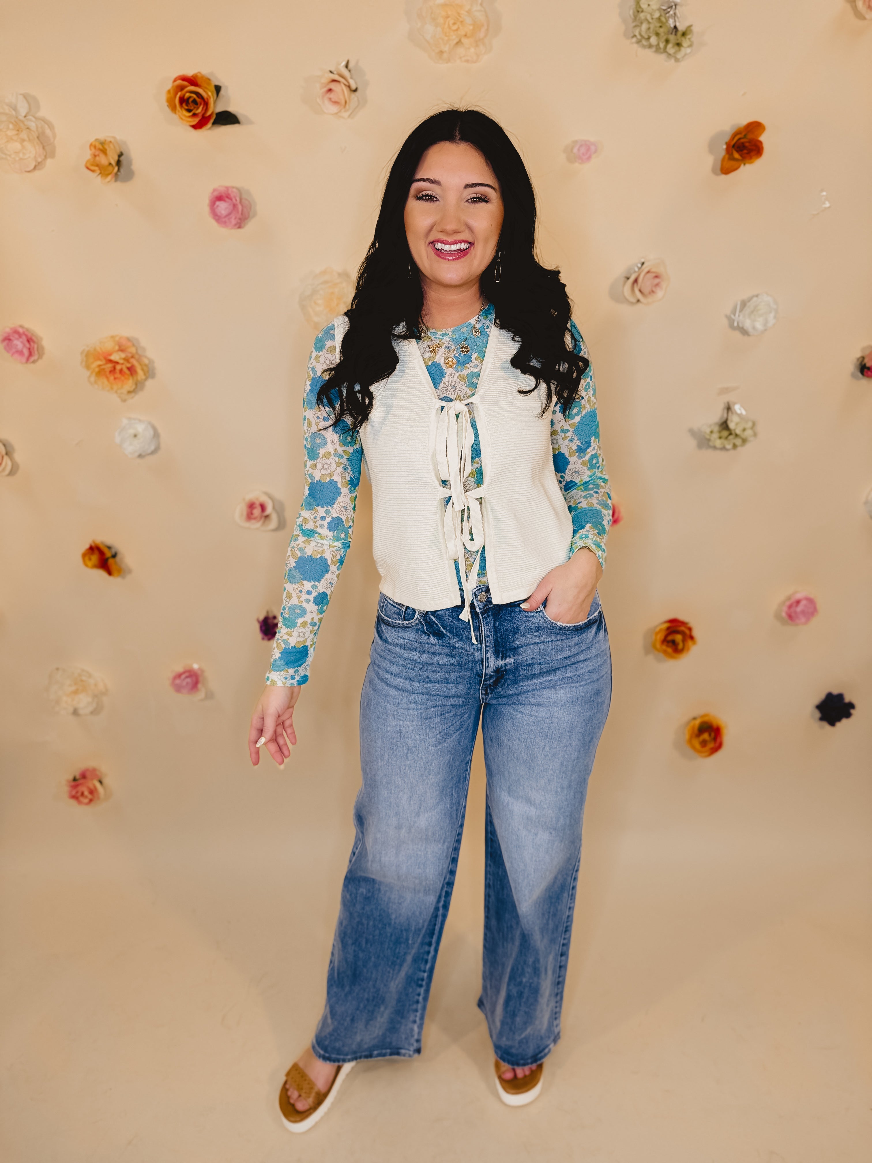 Annie Comfort Stretch High Rise Wide Leg Jeans - Lt Denim - Lace and Grace Boutique