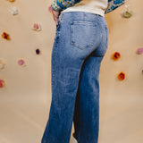 Annie Comfort Stretch High Rise Wide Leg Jeans - Lt Denim - Lace and Grace Boutique