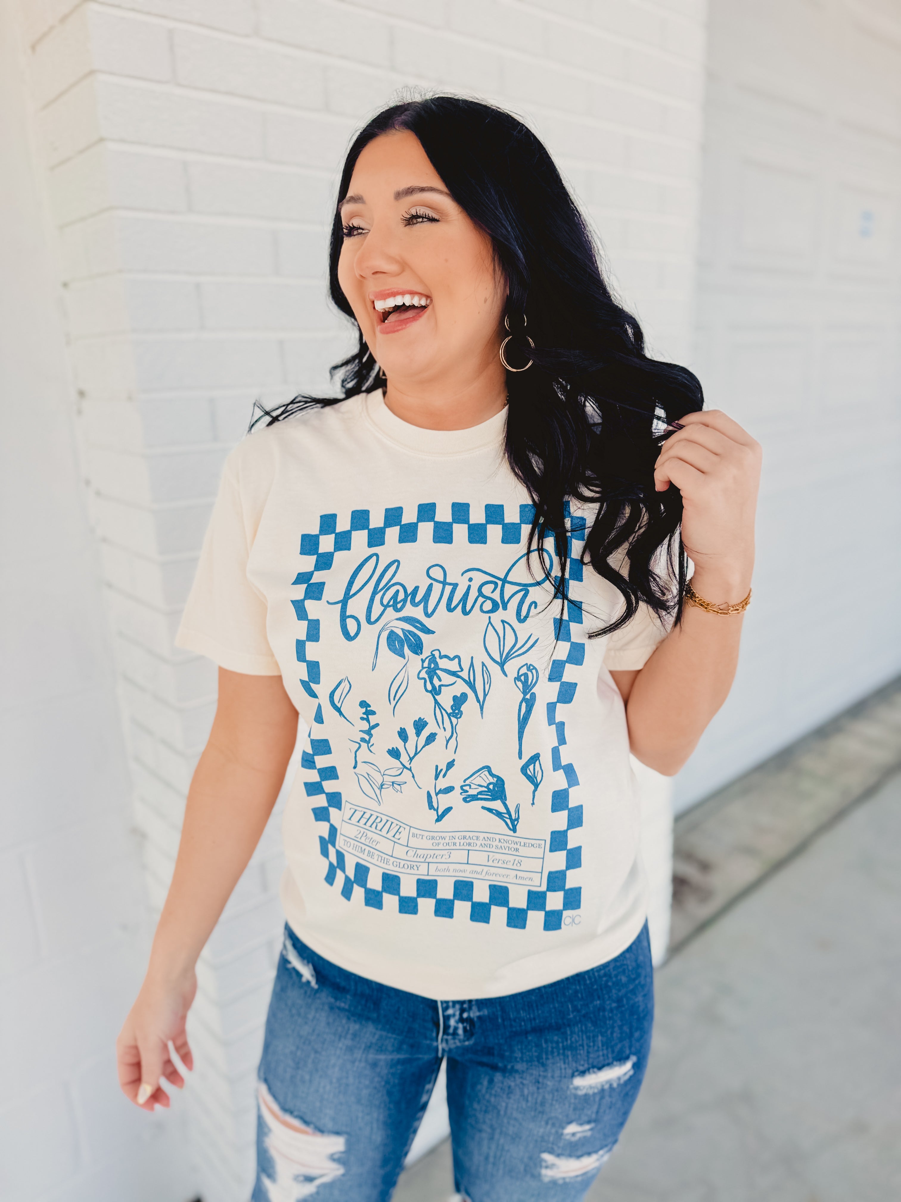 Flourish Graphic Tee - Ivory - Lace and Grace Boutique
