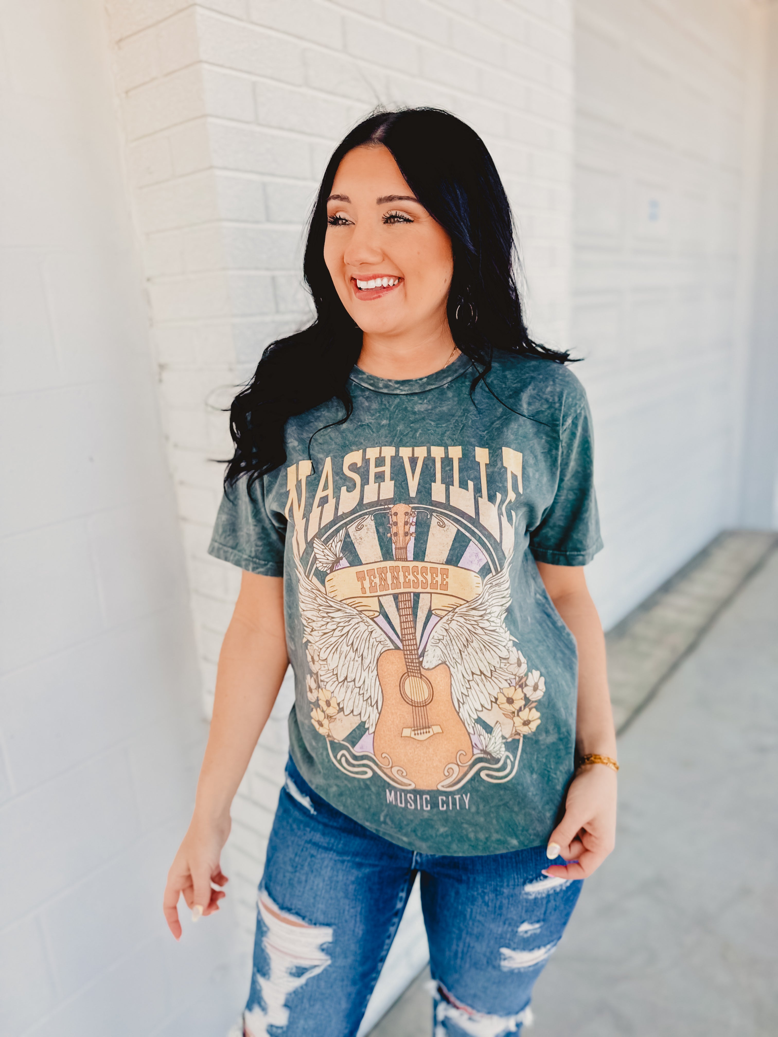 Nashville Tennessee Graphic Tee - Stone Gray - Lace and Grace Boutique