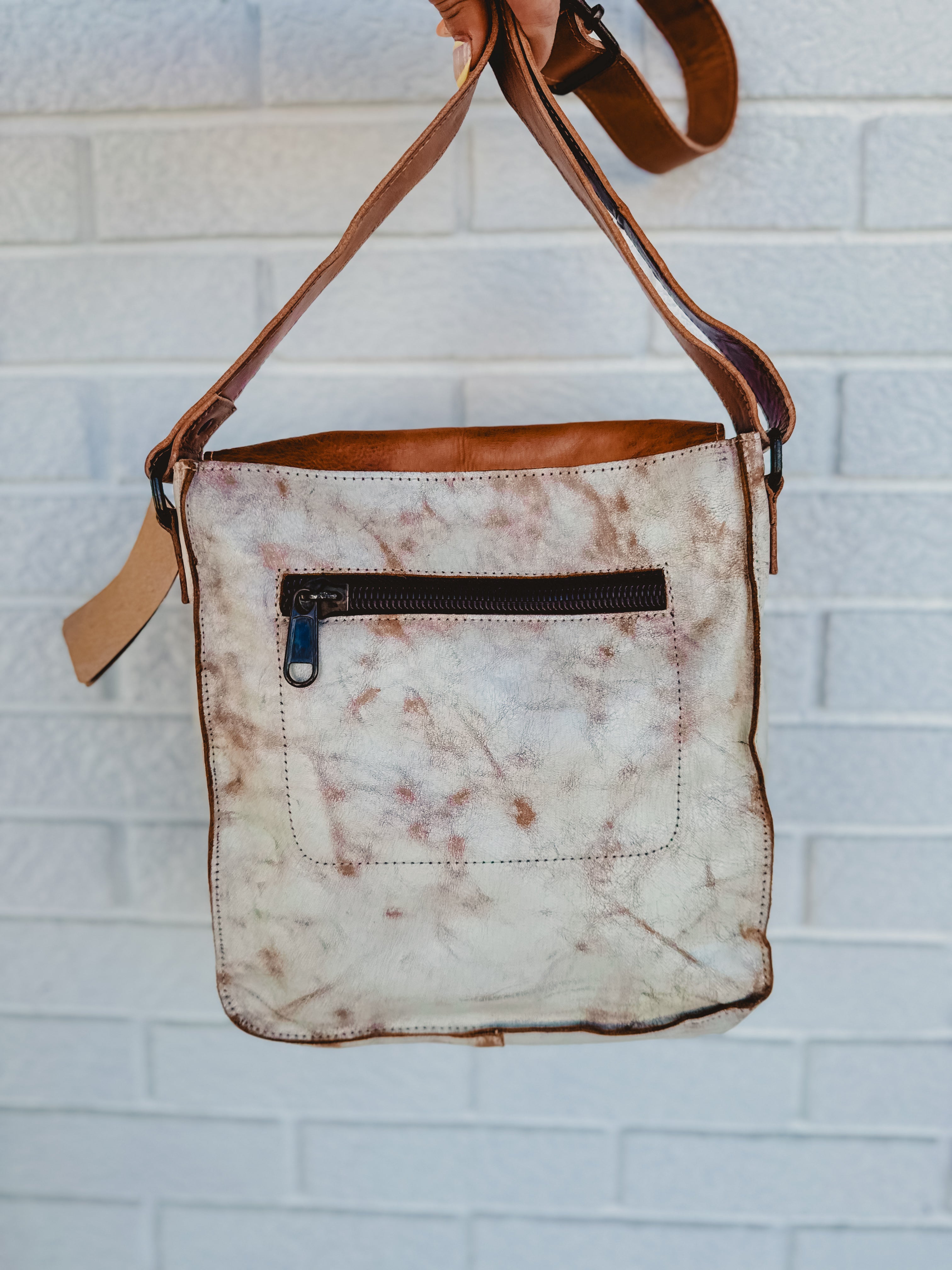 Bedstu Venice Beach Crossbody Bag - Nectar Lux Tan Rustic - Lace and Grace Boutique