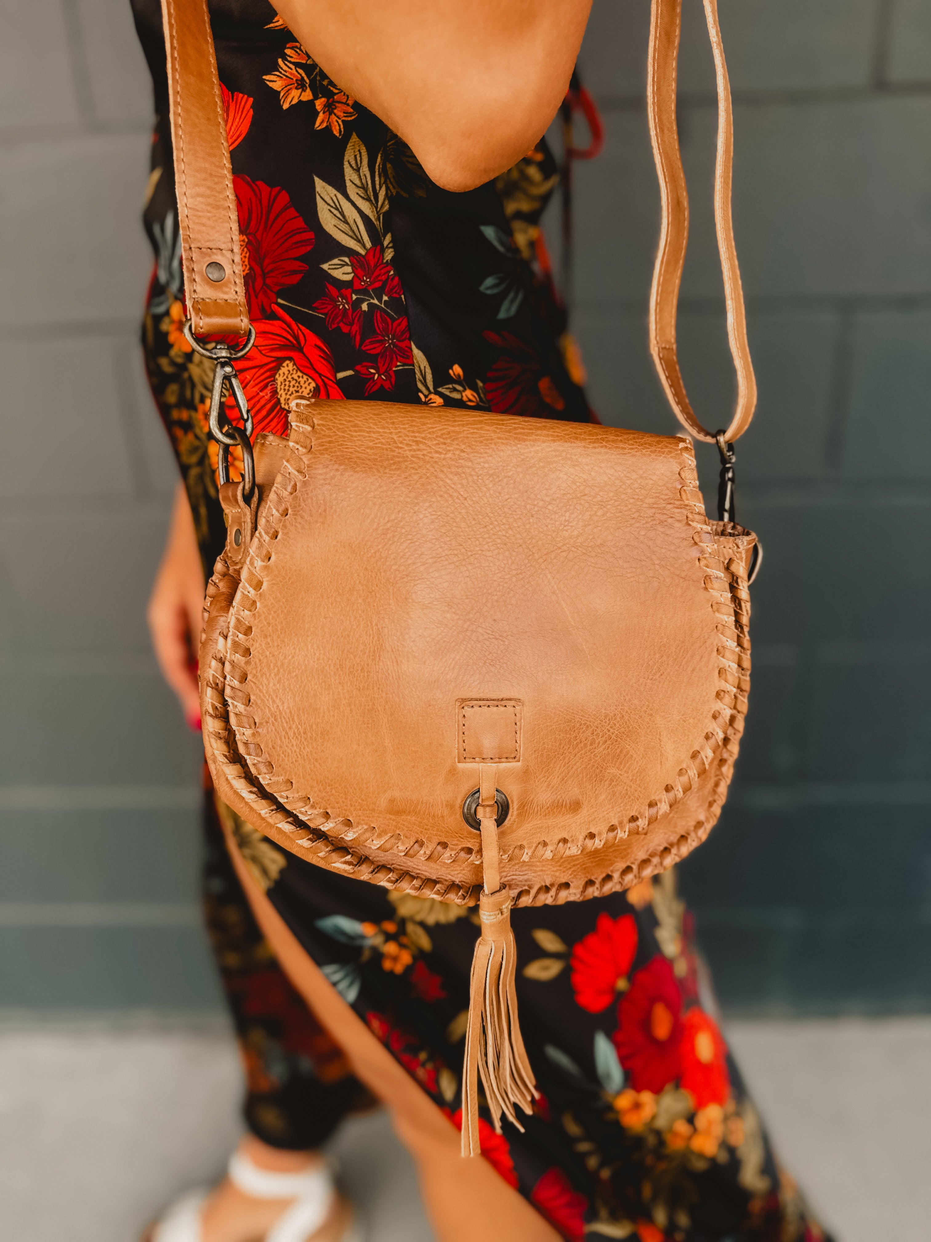 Bedstu Half Moon Crossbody - Tan Rustic - Lace and Grace Boutique