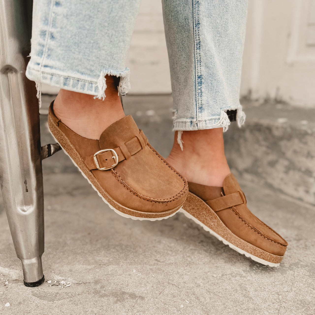 Birkenstock Buckley Clog Women's Birkenstock Buckley Clog In Tobacco Brown Oiled Leather – Plaza