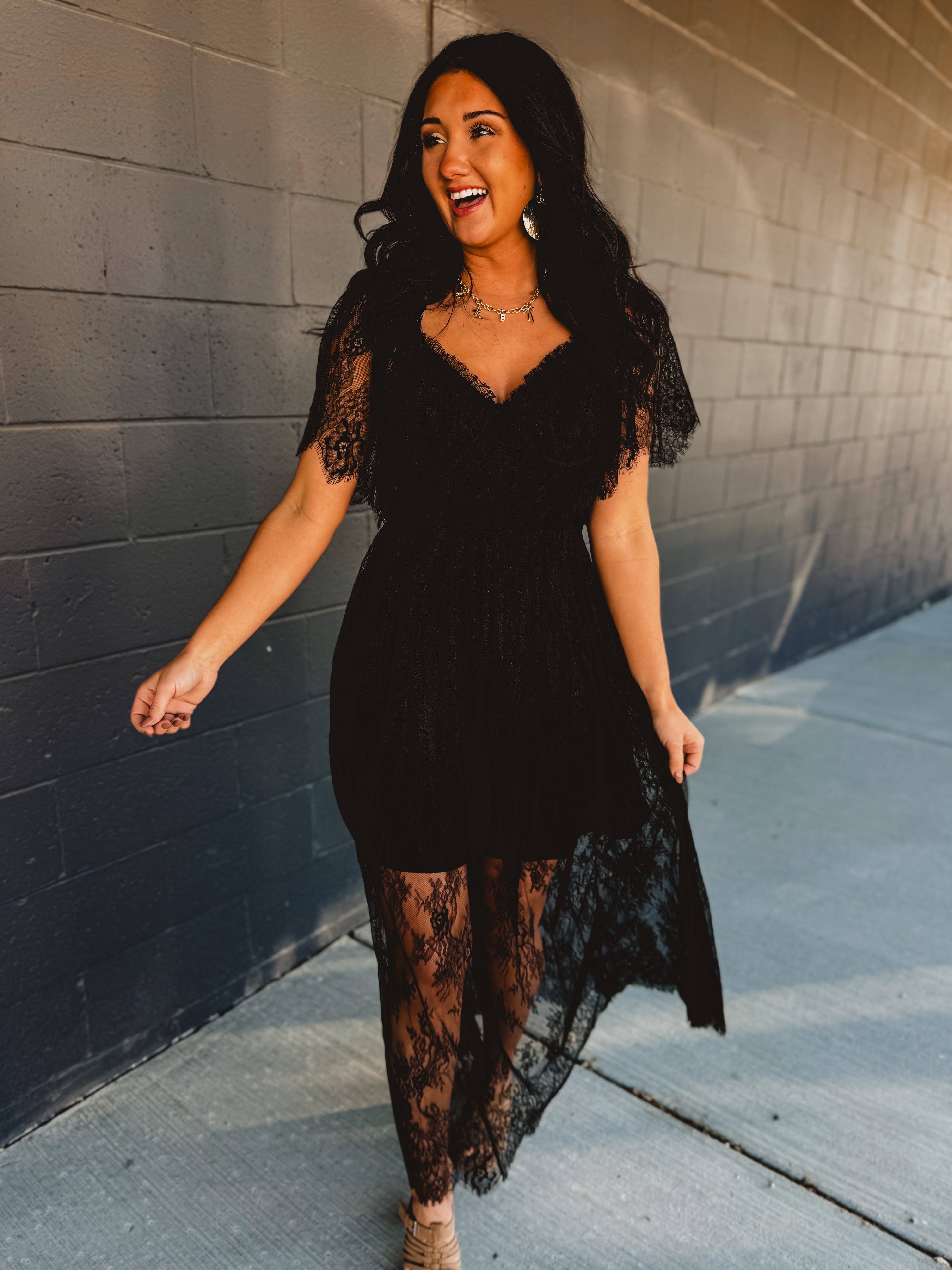 Floral Lace Overlay Maxi Dress - Black Medium Floral Lace Overlay Maxi Dress - Black Medium