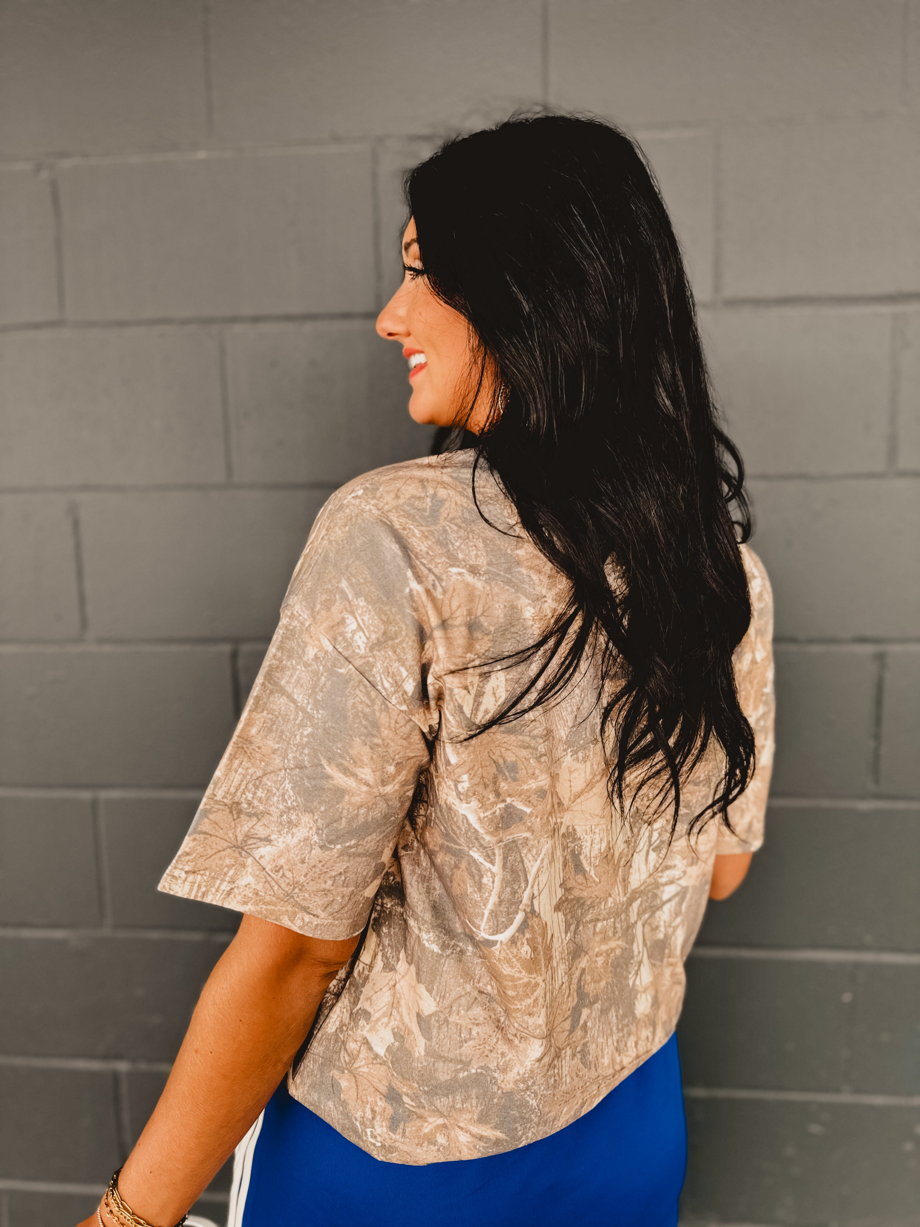 Kentucky Camo Graphic Tee - Lace and Grace Boutique