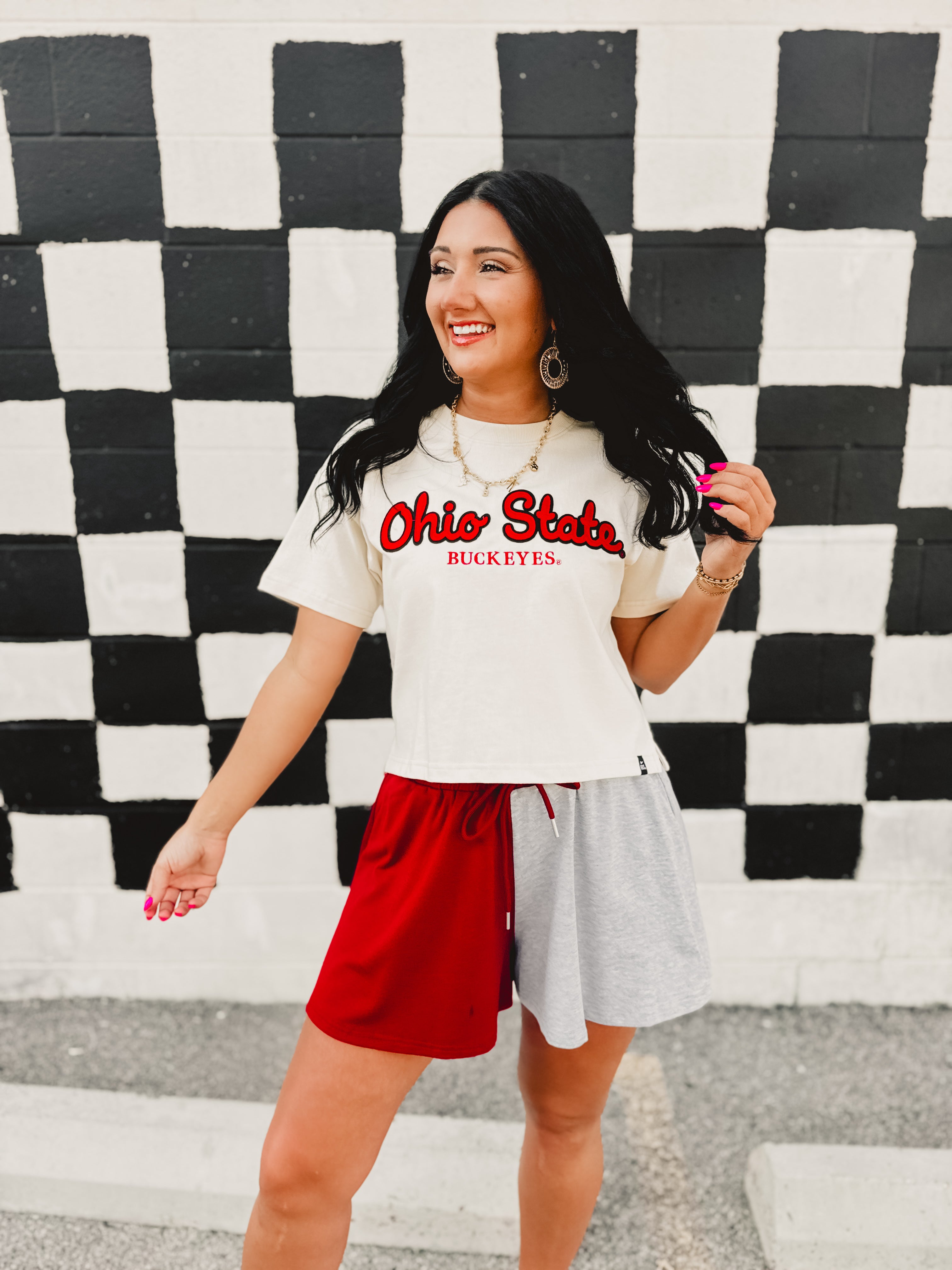 Licensed Ohio State Buckeyes cropped short sleeved graphic tee in oatmeal and red.