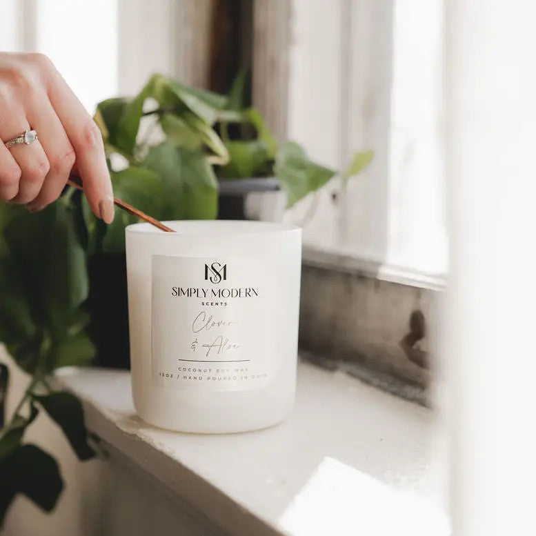 Simply Modern Soy Wax Candle - Clover & Aloe - Lace and Grace Boutique