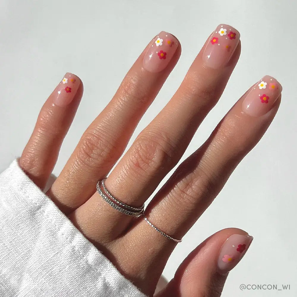 Glamnetic Press On Nails - Pretty Bloom - Lace and Grace Boutique