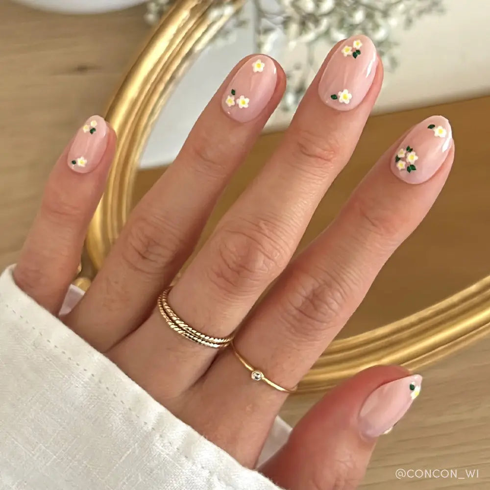 Glamnetic Press On Nails - Petals - Lace and Grace Boutique