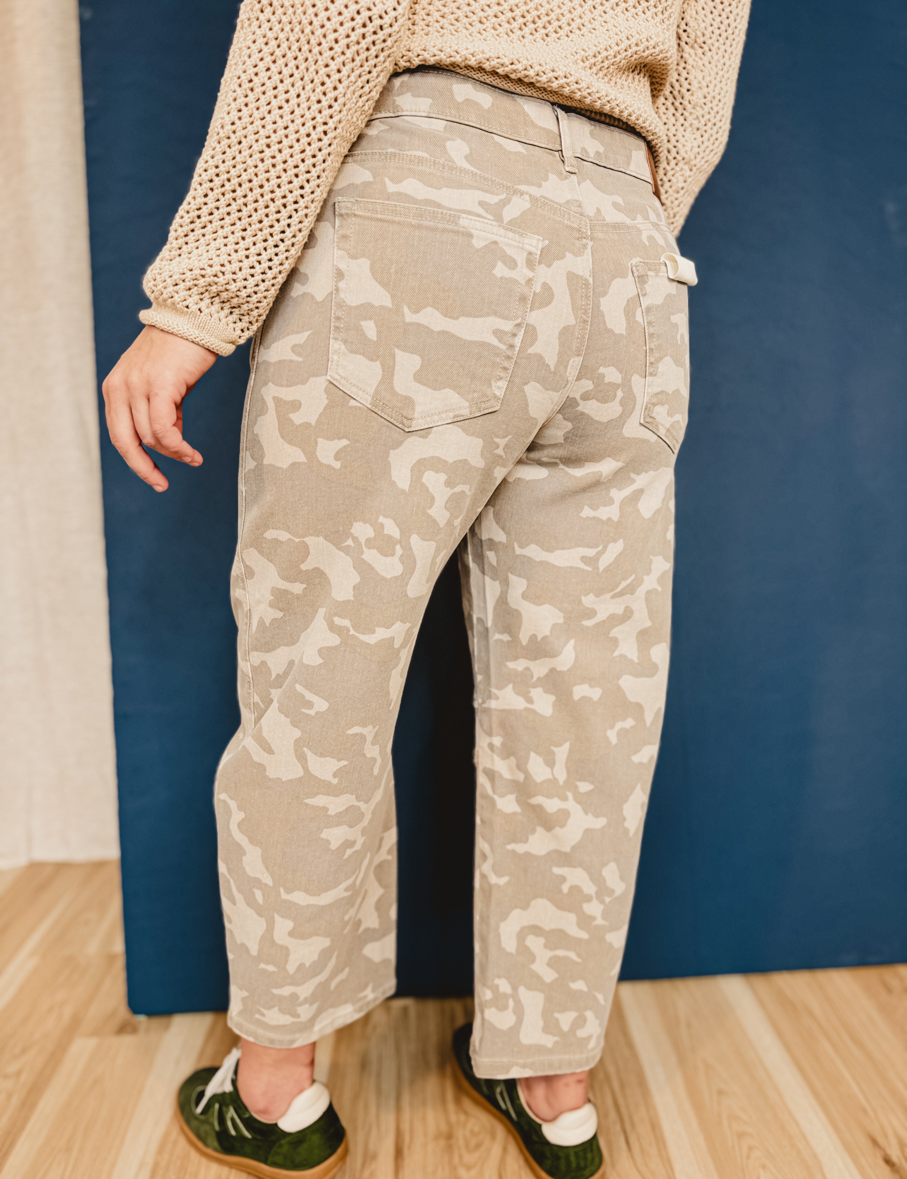 Hidden Sammie Cropped Barrel Jeans - Tan Camo - Lace and Grace Boutique