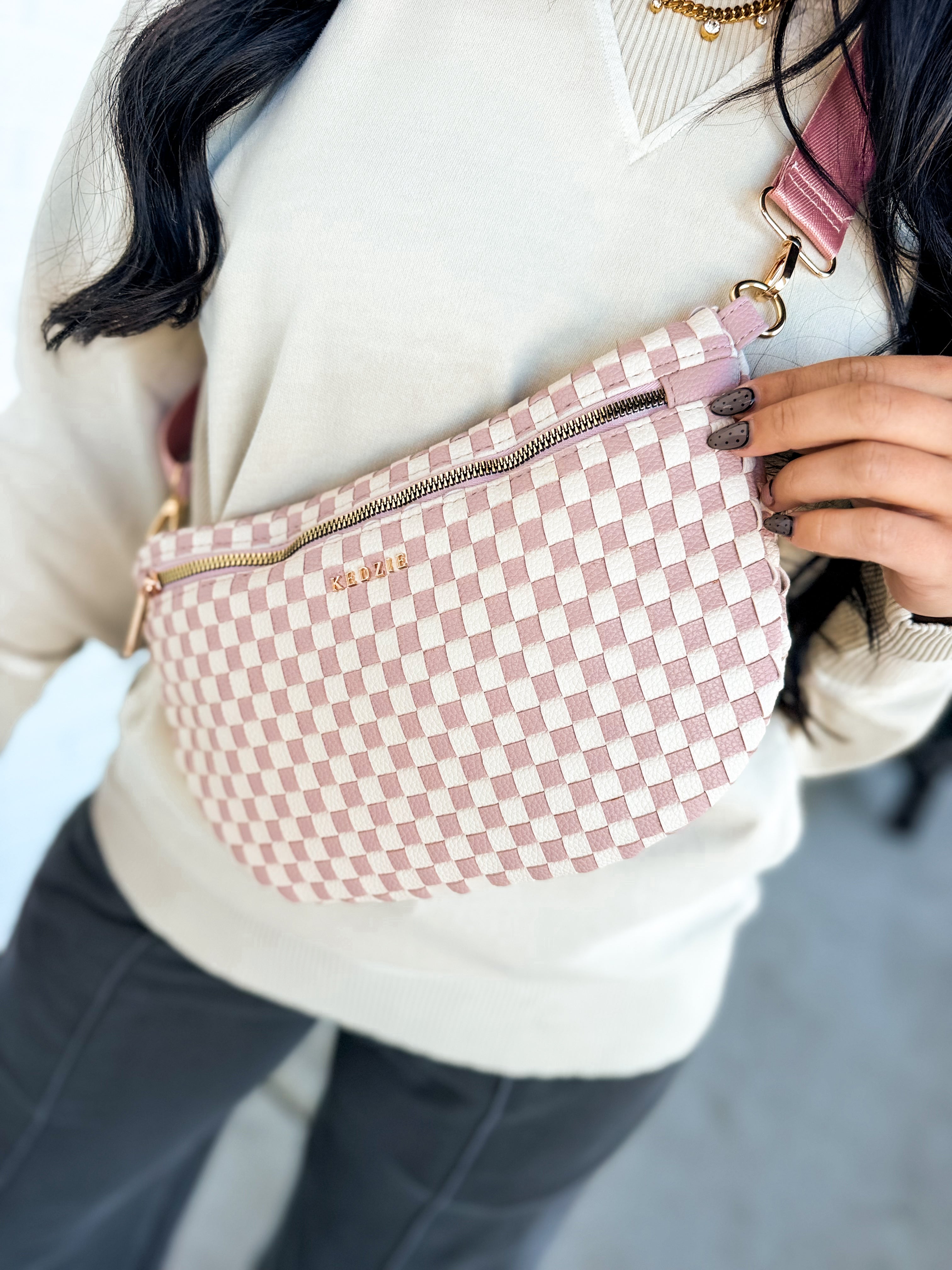 Kedzie Terrace Woven Crossbody - Pink - Lace and Grace Boutique