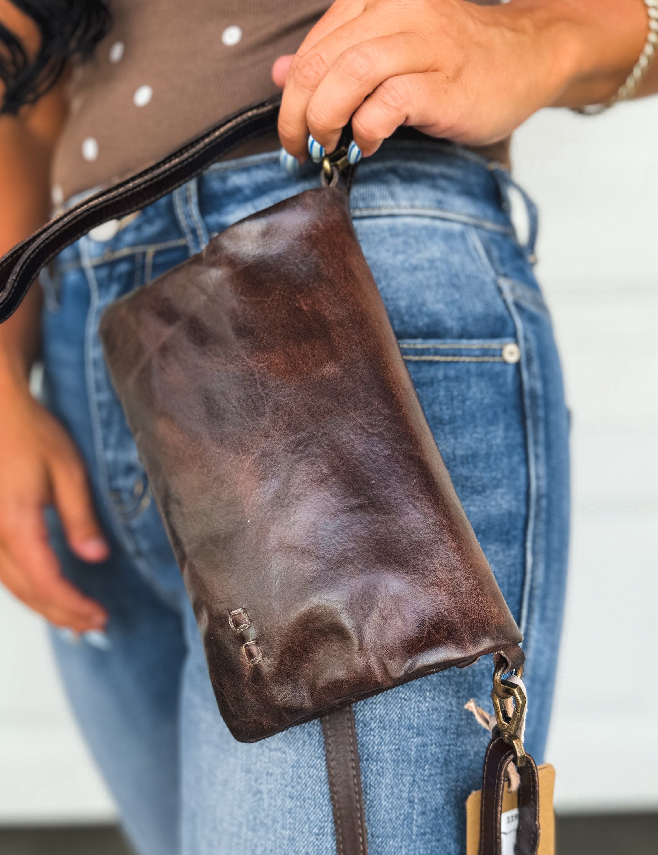 BedStu Cadence Crossbody - Teak Rustic - Lace and Grace Boutique