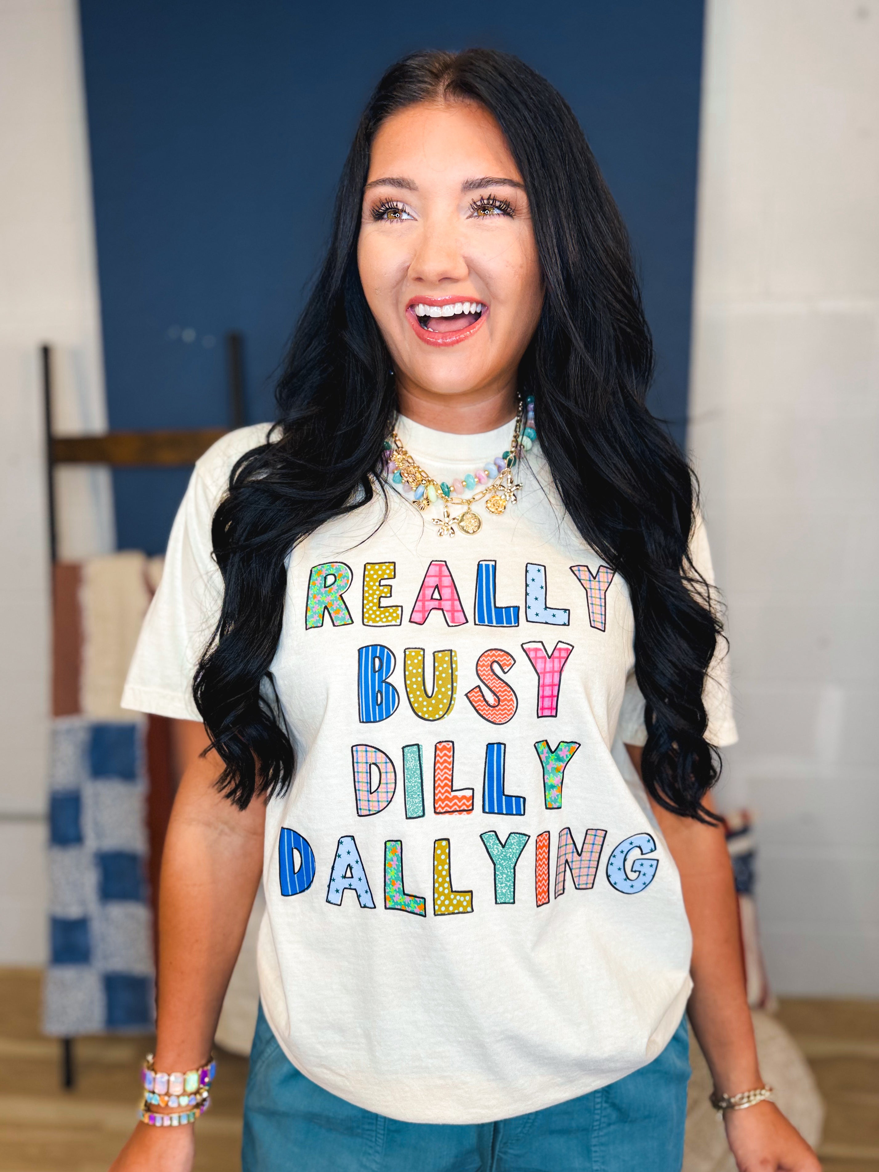 Dilly Dallying Graphic Tee - Ivory - Lace and Grace Boutique