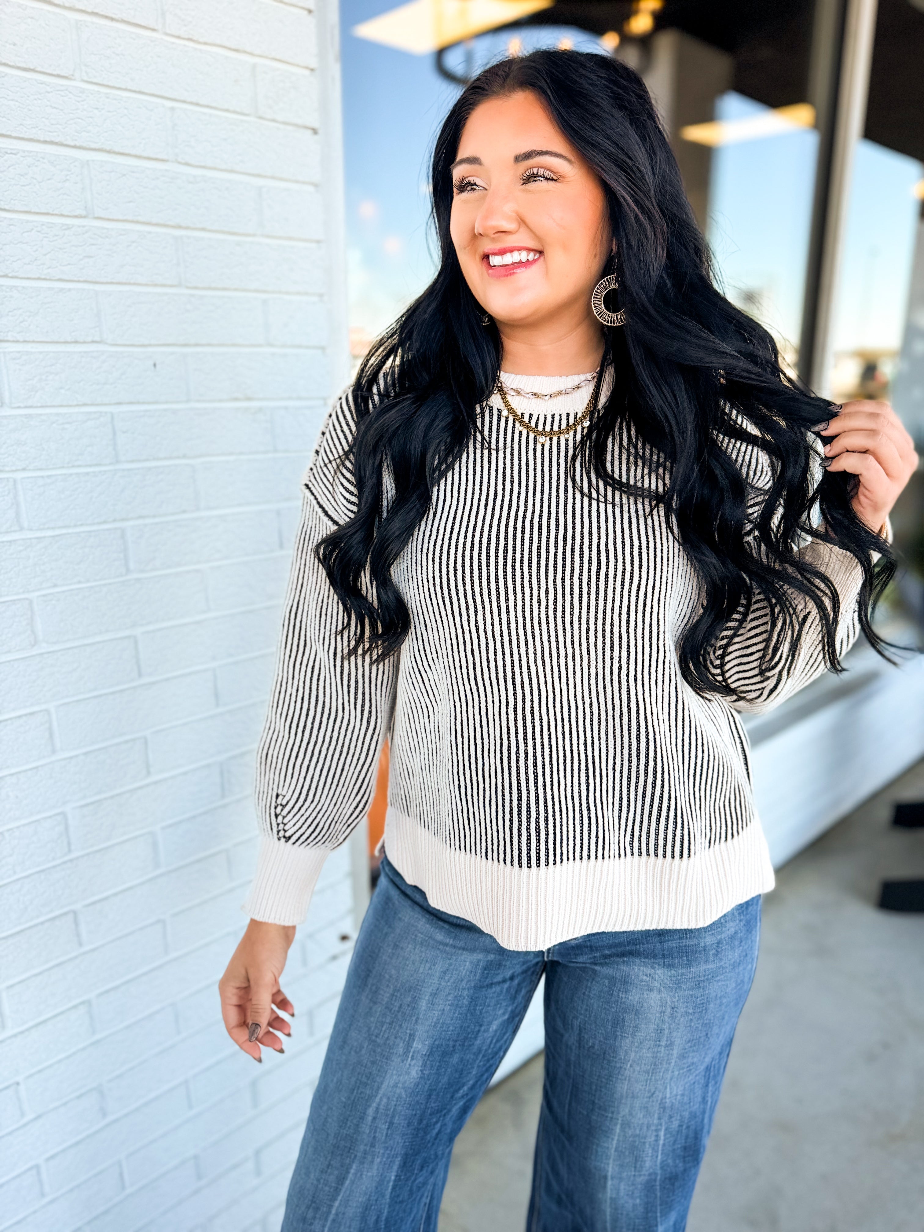 Ribbed Two-Tone Crewneck Sweater - Black - Lace and Grace Boutique