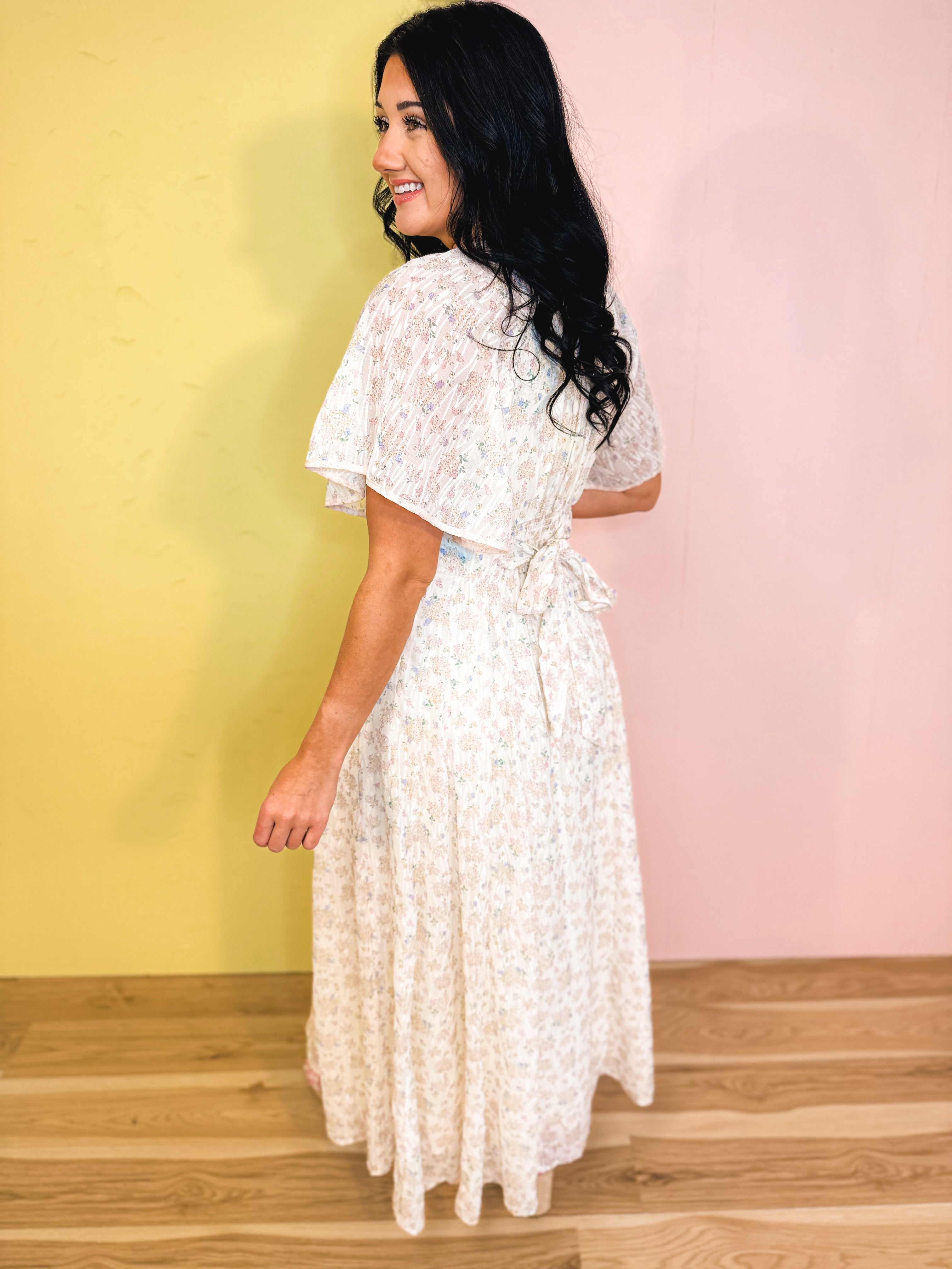 Flowy Flutter Sleeve Maxi Dress - Vintage Cream - Lace and Grace Boutique
