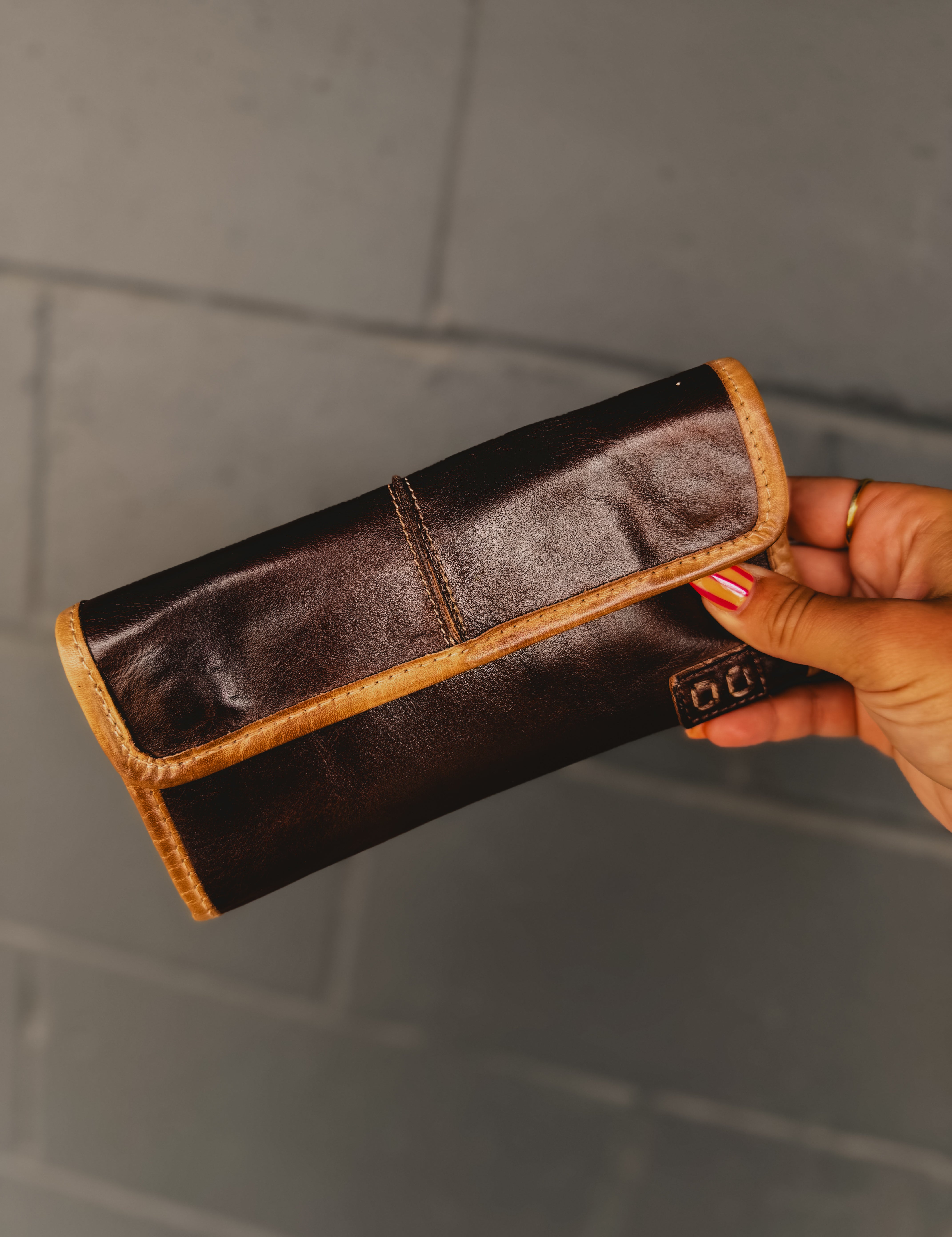 BedStu Canton Wallet - Teak Oats Rustic - Lace and Grace Boutique