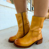 Roan by BedStu Splitter Boot - Banana Tan Distressed