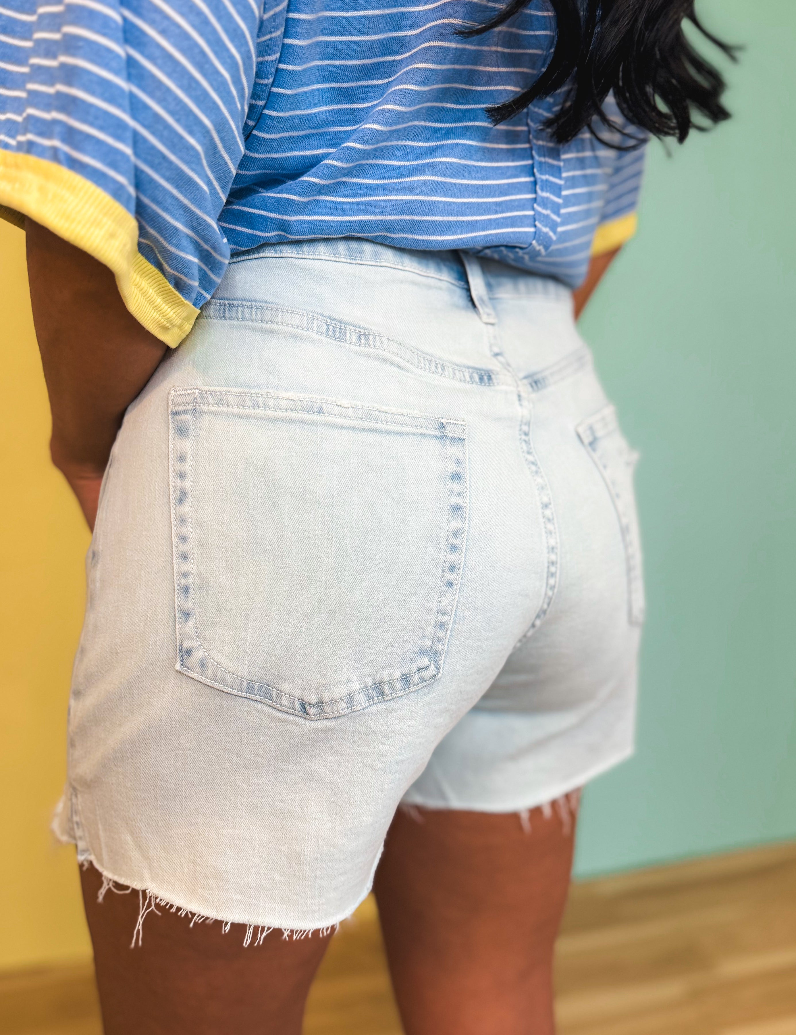 Comfort Stretch Distressed Hem Denim Shorts - Light - Lace and Grace Boutique