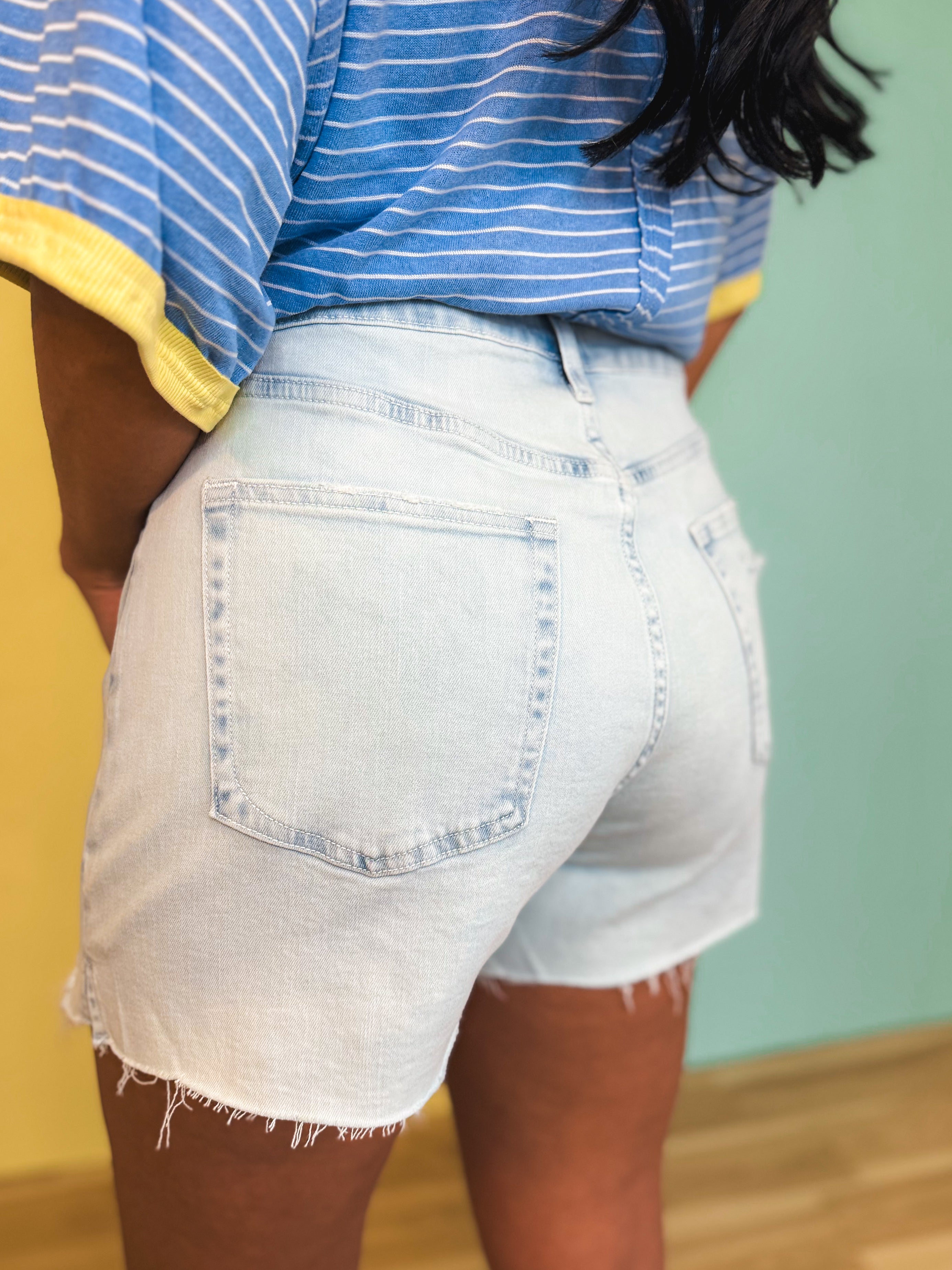 Comfort Stretch Distressed Hem Denim Shorts - Light - Lace and Grace Boutique