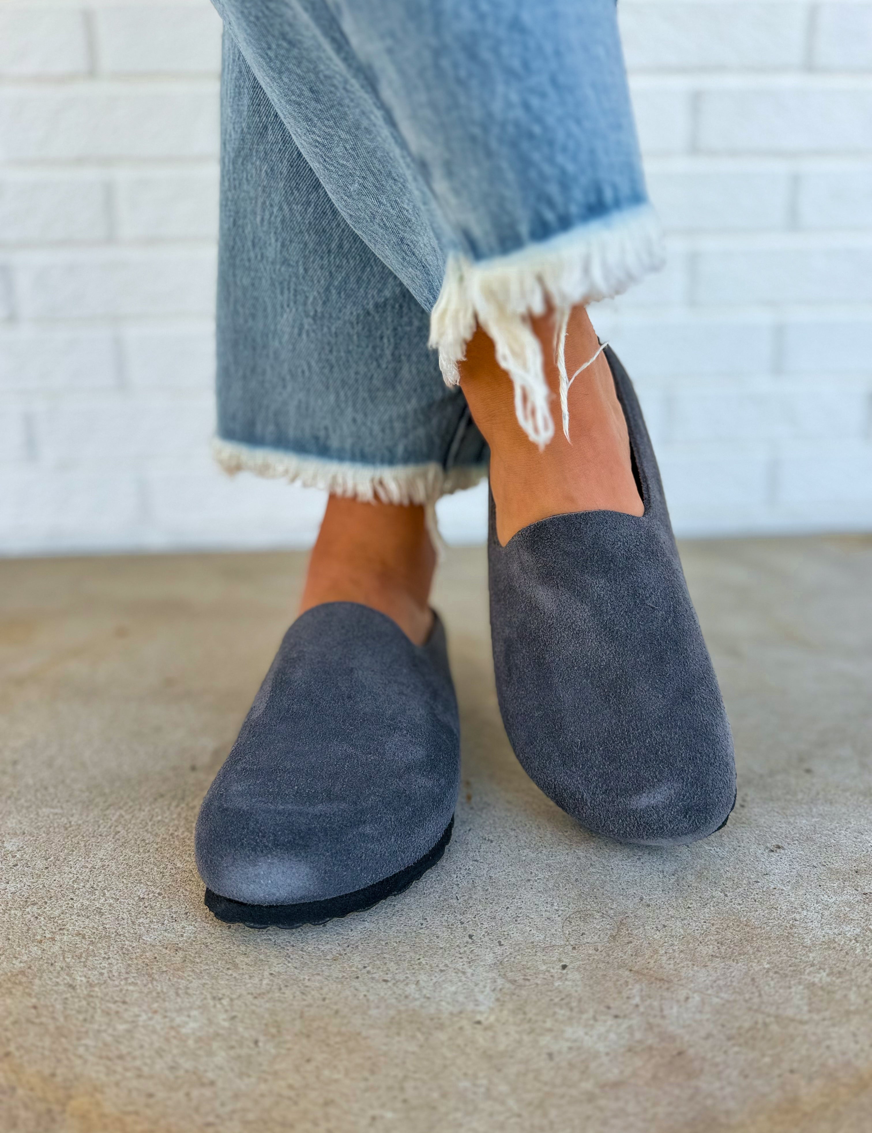 Birkenstock Amsterdam Wrapped Clog - Charcoal - Lace and Grace Boutique