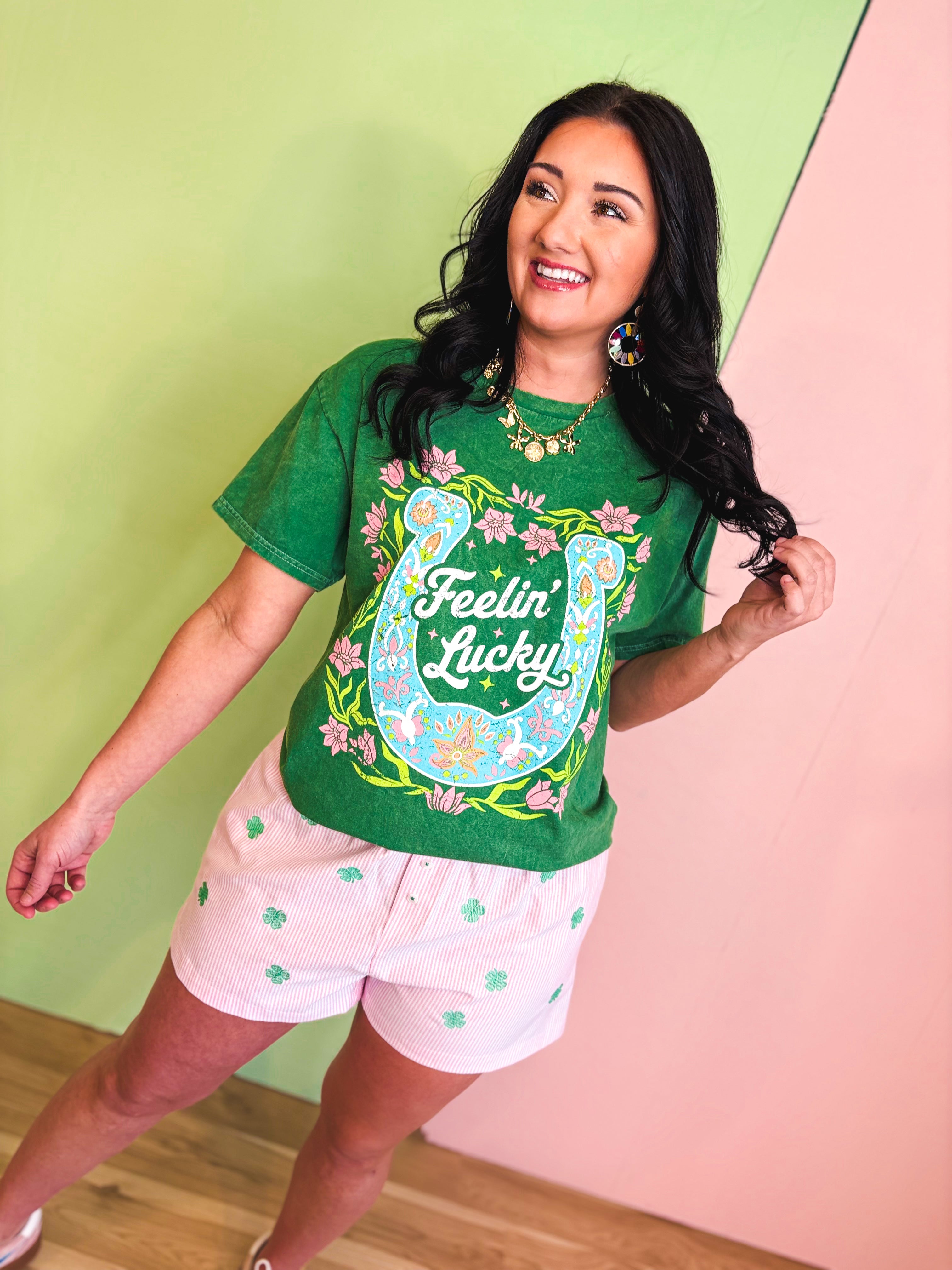 Feelin' Lucky Horseshoe Graphic Tee - Kelly Green - Lace and Grace Boutique