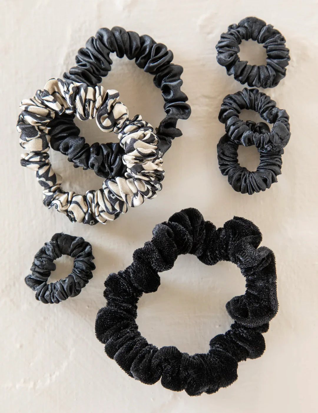 Natural Life Mixed Scrunchies, Set of 7 - Black - Lace and Grace Boutique