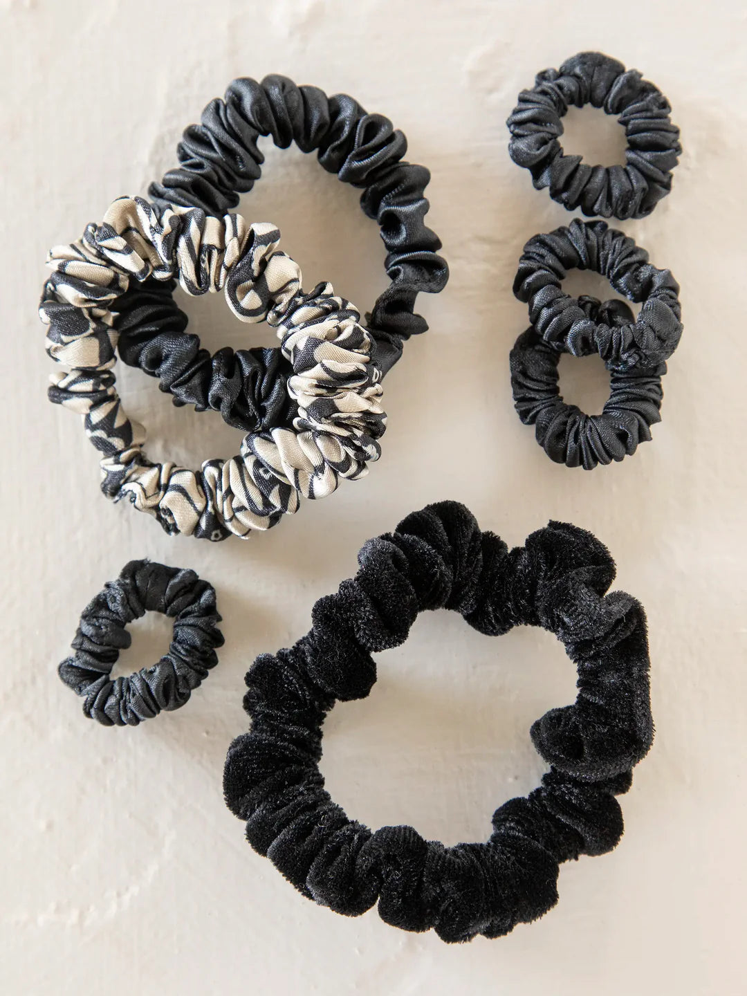 Natural Life Mixed Scrunchies, Set of 7 - Black - Lace and Grace Boutique