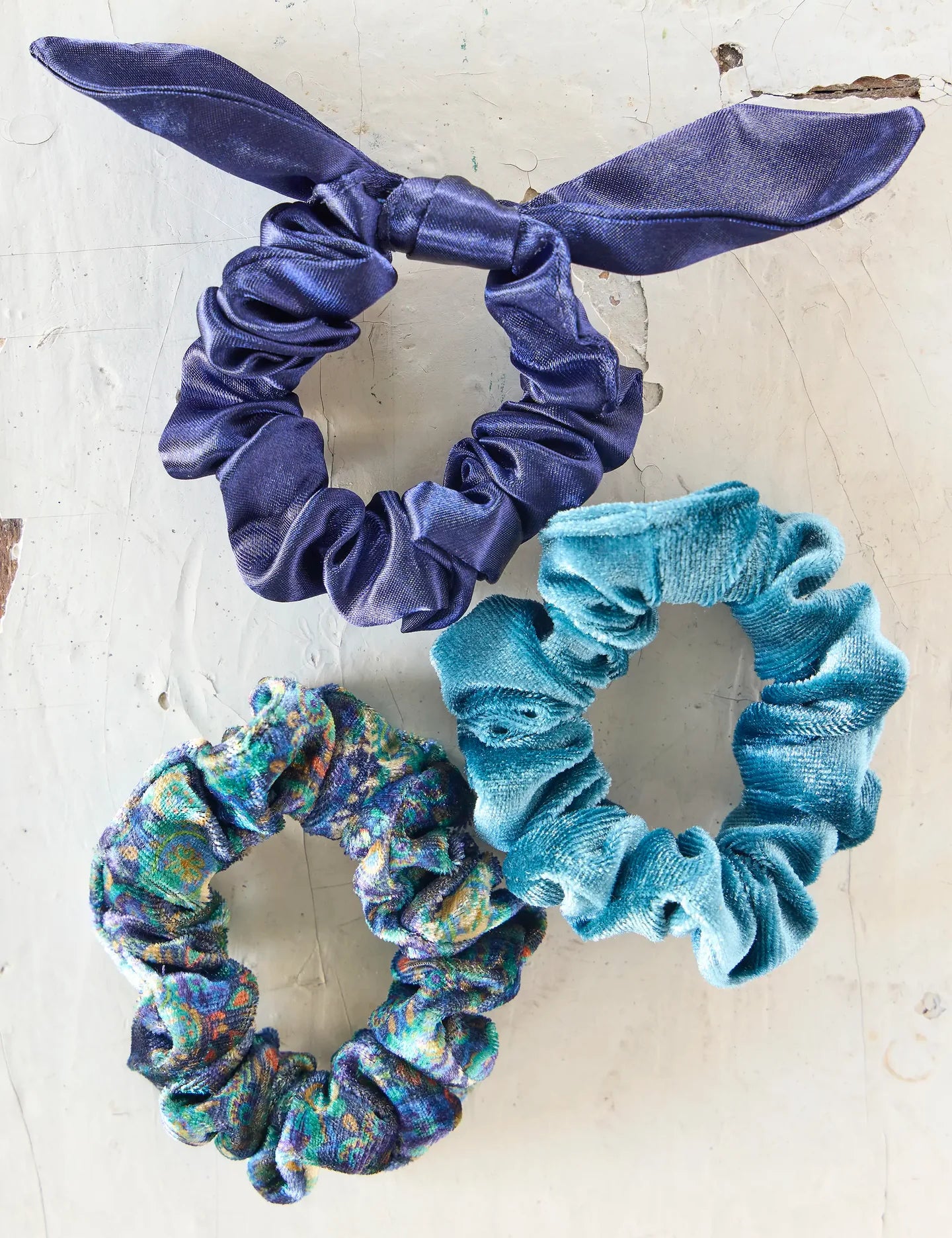 Natural Life Mixed Print Bow Scrunchies, Set of 3 - Blue - Lace and Grace Boutique