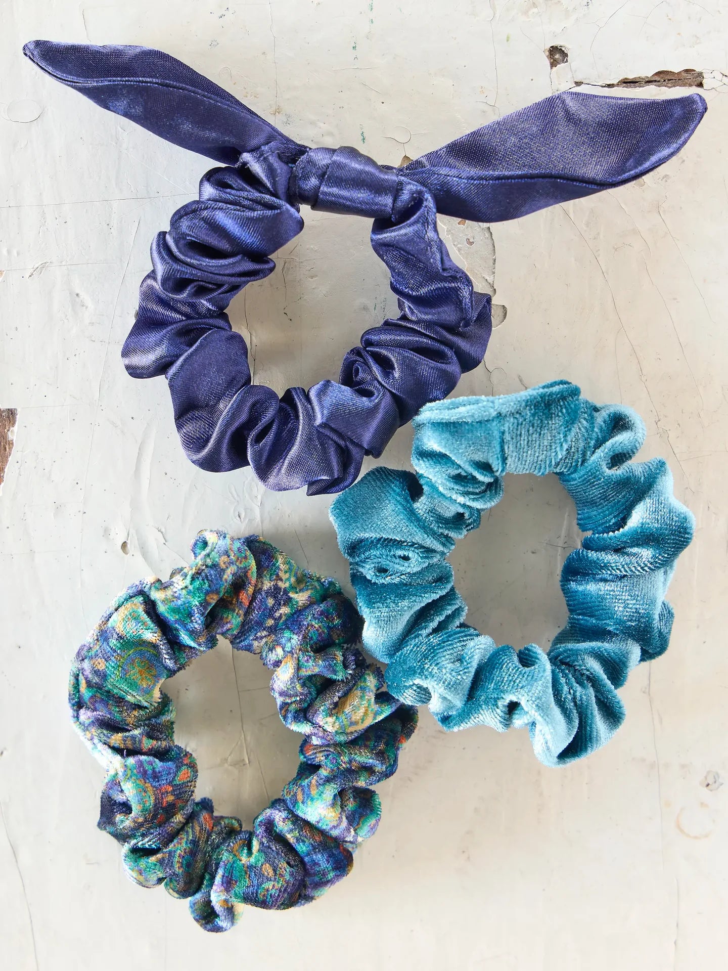 Natural Life Mixed Print Bow Scrunchies, Set of 3 - Blue - Lace and Grace Boutique