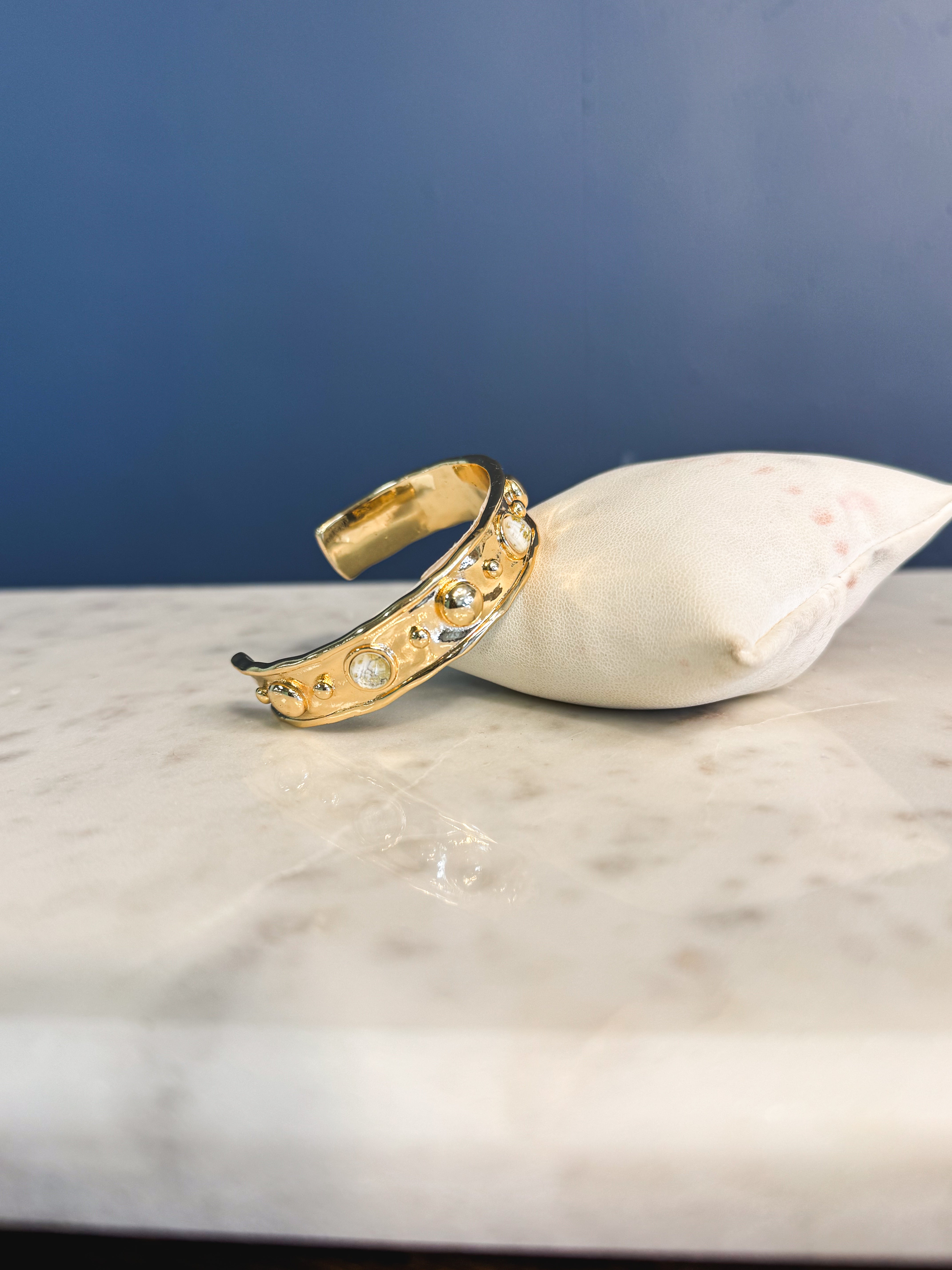Erimish Halo Crystal Cuff Bracelet - Lace and Grace Boutique