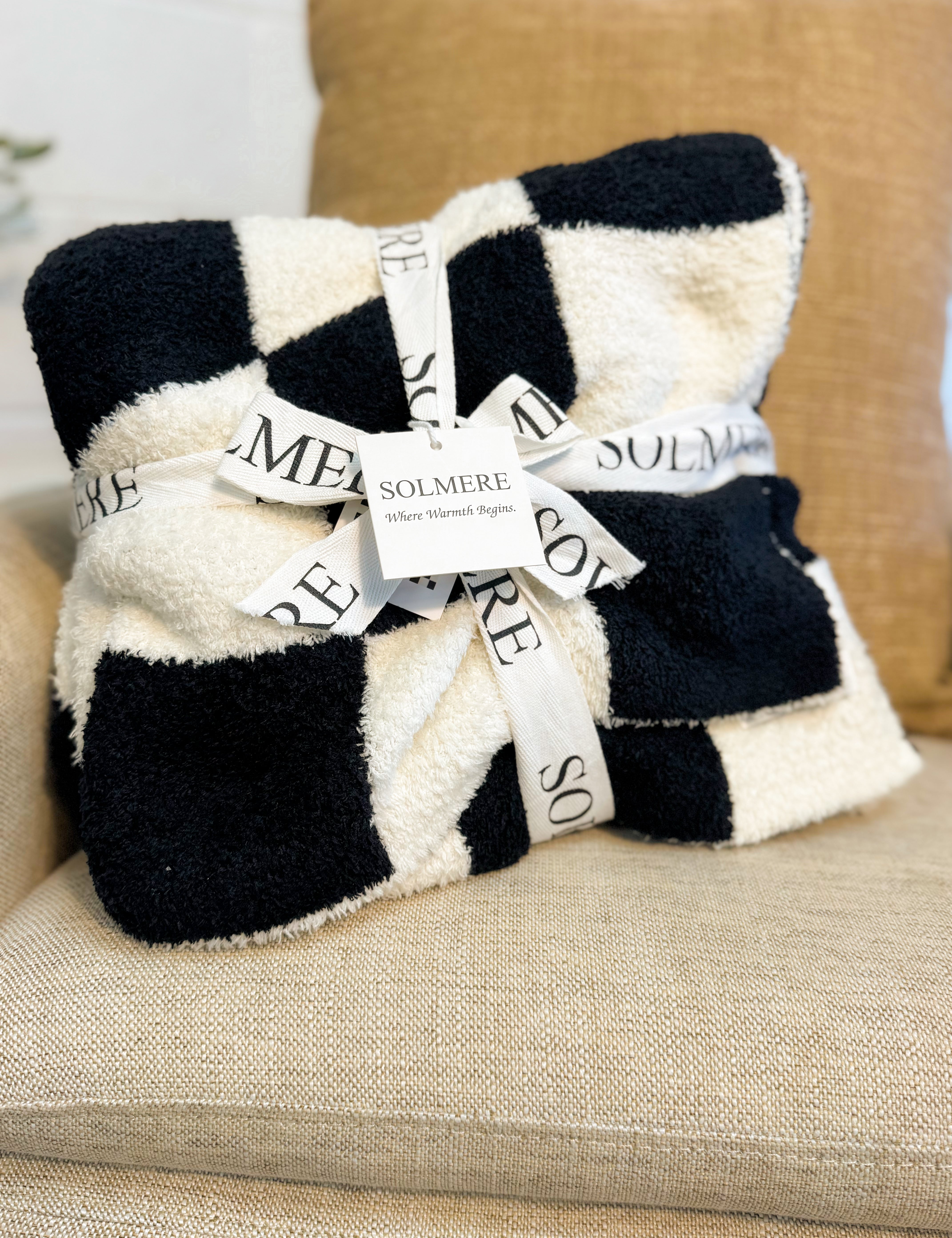 Super Soft Black & White Checkered Blanket - Lace and Grace Boutique