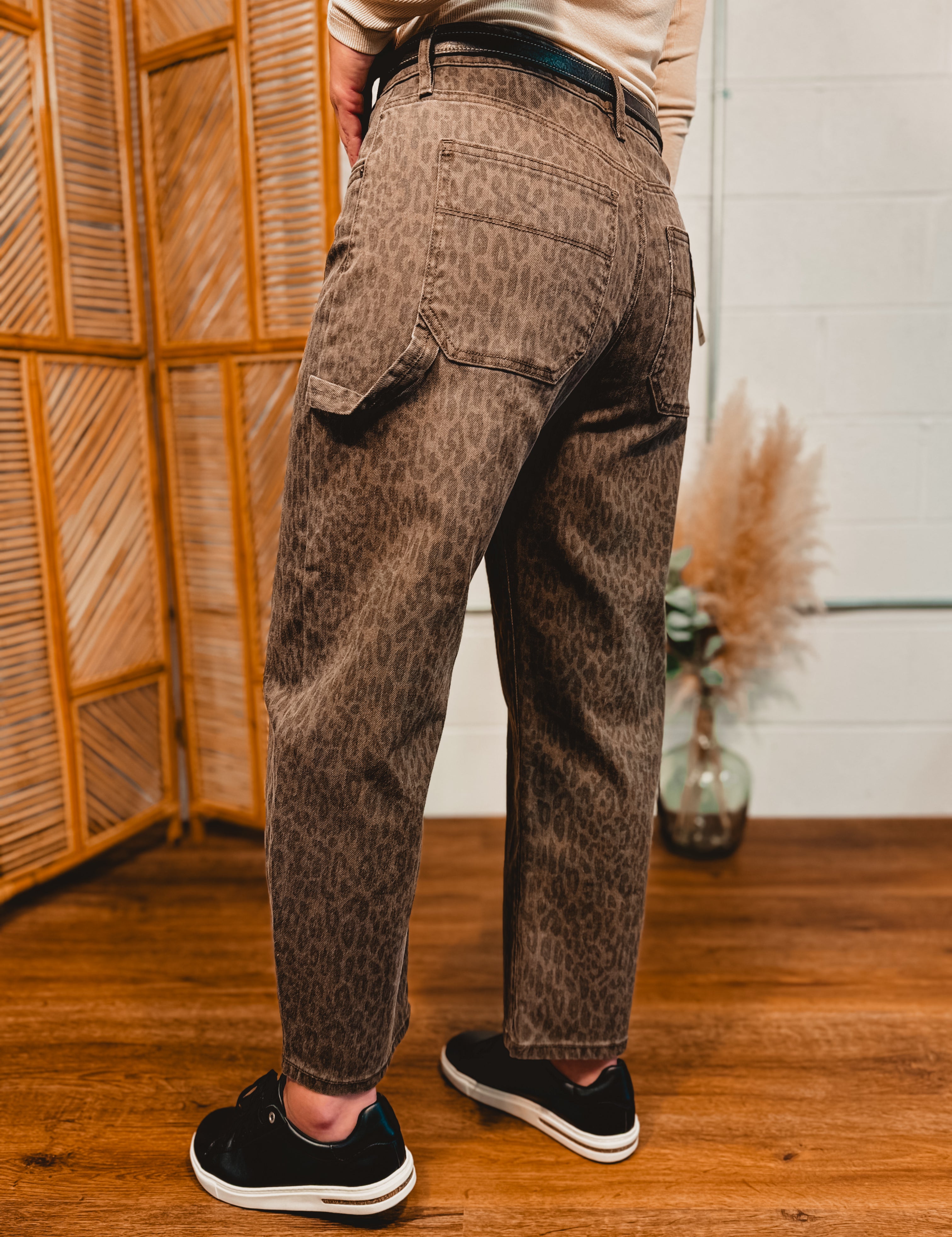Hidden Sammie Carpenter Barrel Jean - Brown Cheetah - Lace and Grace Boutique