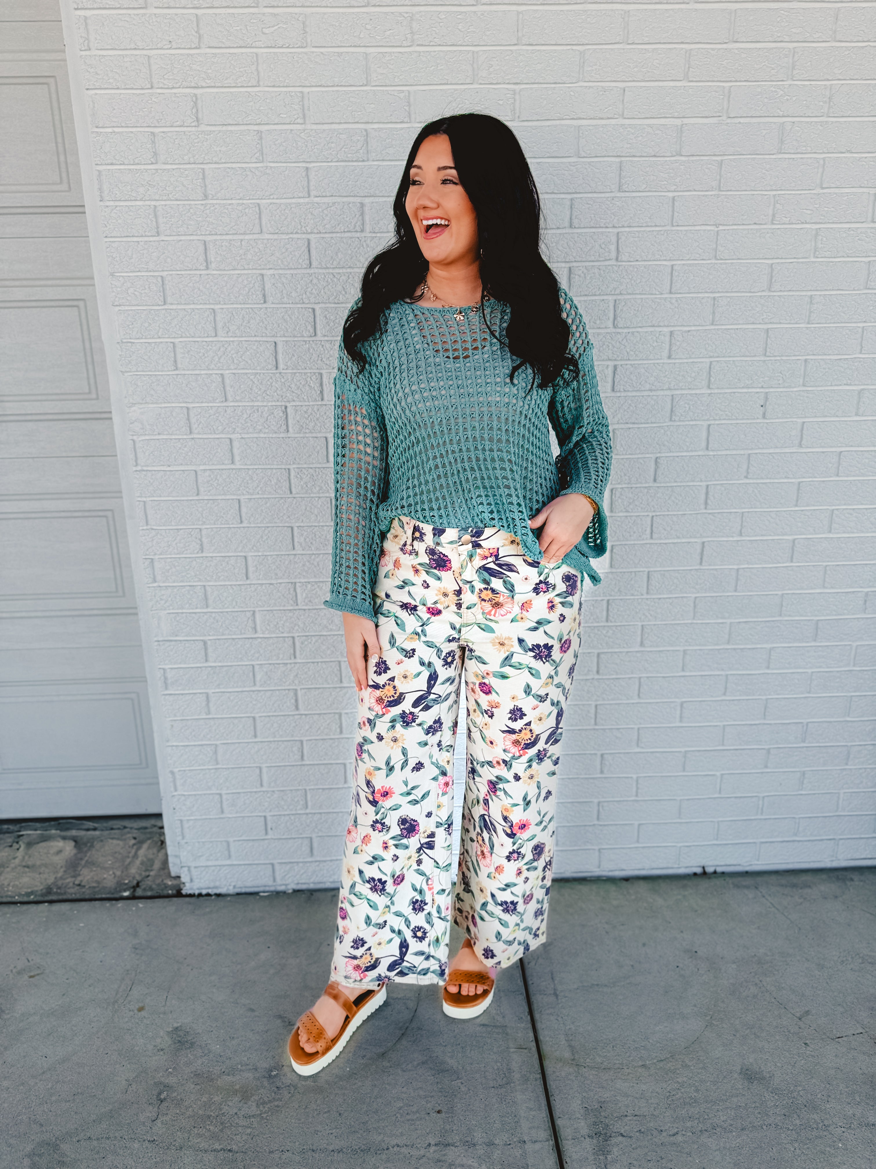 Floral Pants Outfit image