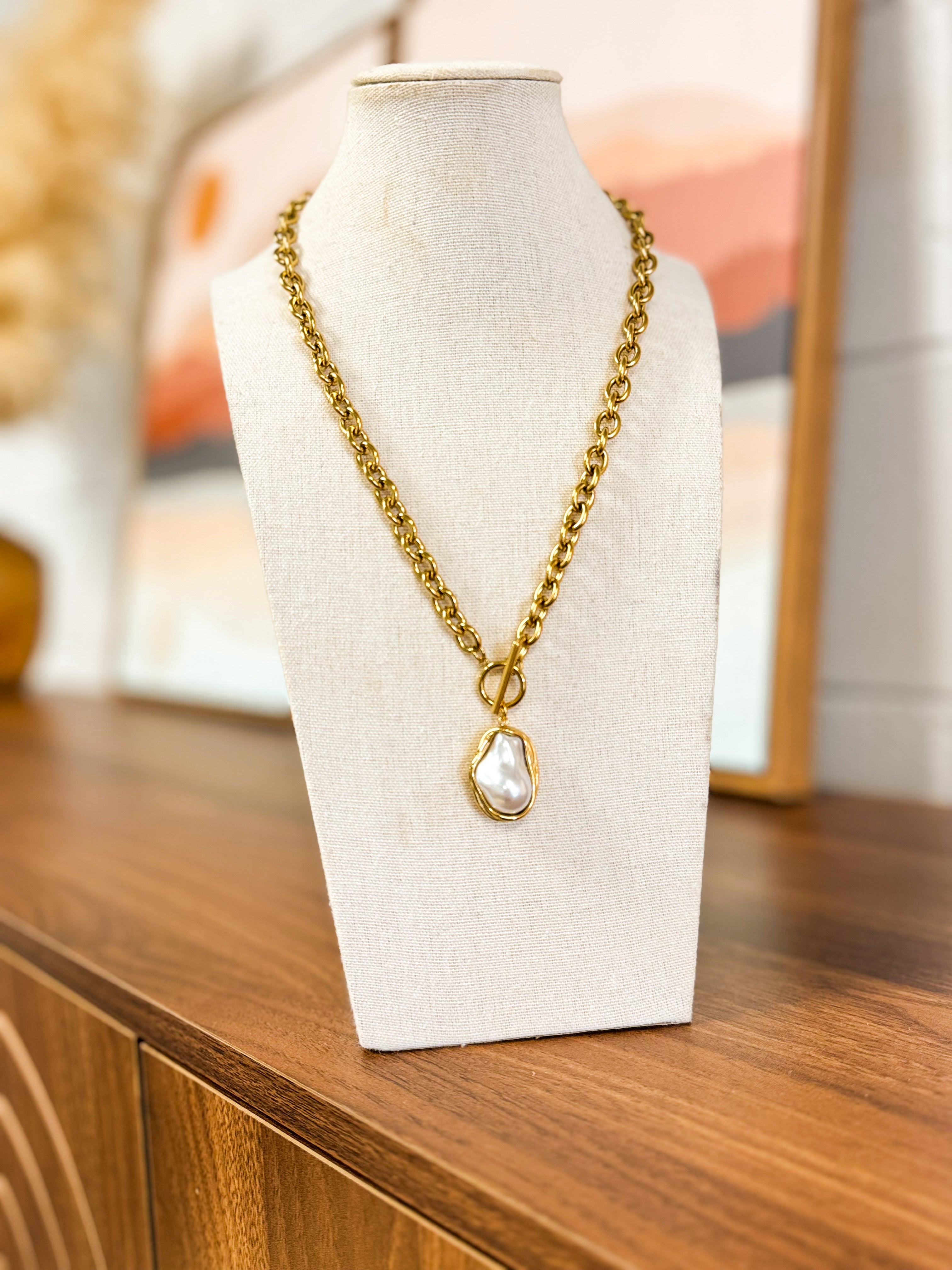 Statement Pearl Pendant Chain Necklace - Lace and Grace Boutique