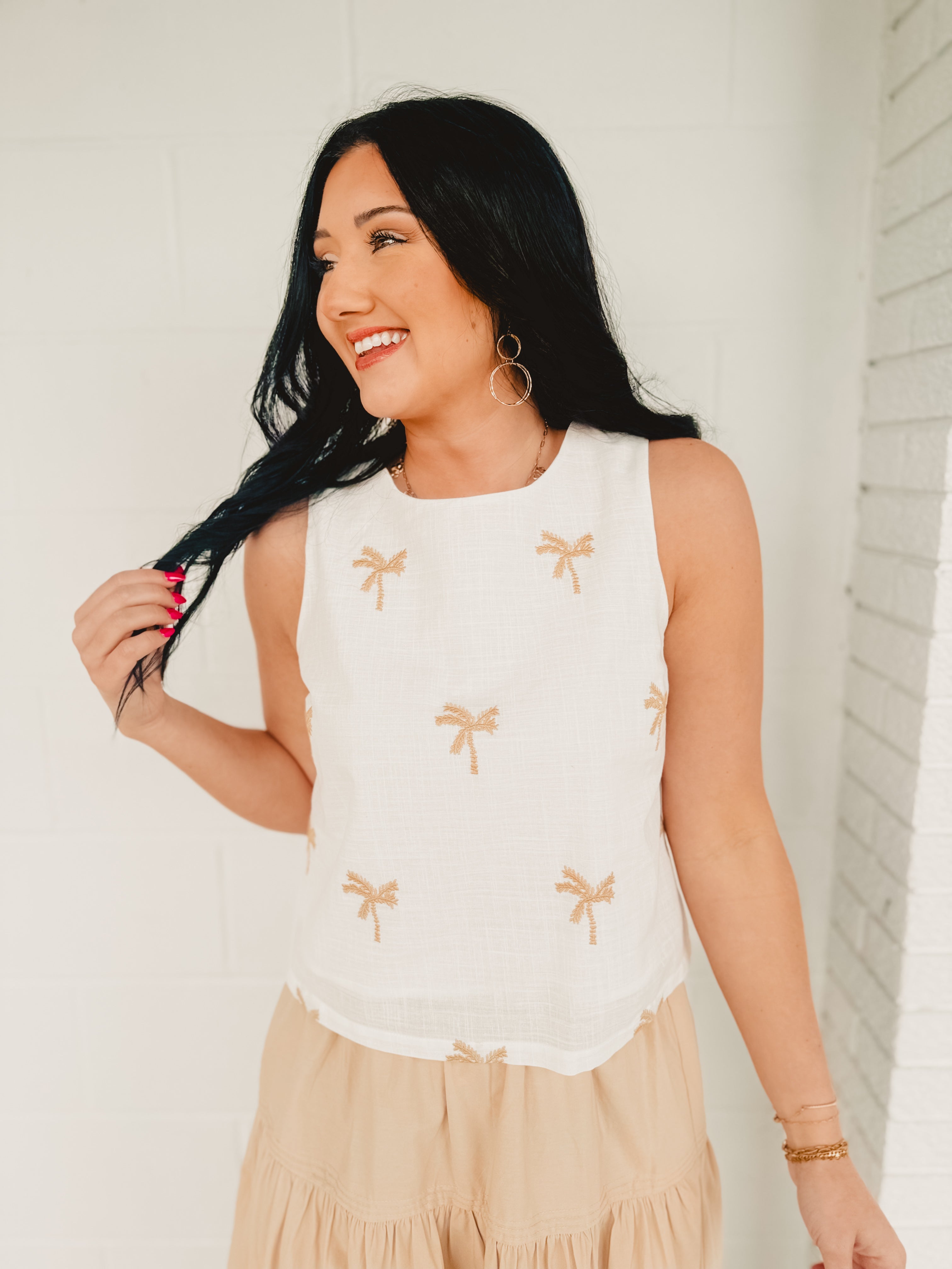 Palm Tree Embroidery Linen Tank Top - White - Lace and Grace Boutique