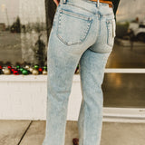 Hidden Ella Clean Cut Straight Classic Jean - Medium Light