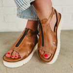 Bedstu Clancy Platform Sandal - Tan Rustic - Lace and Grace Boutique